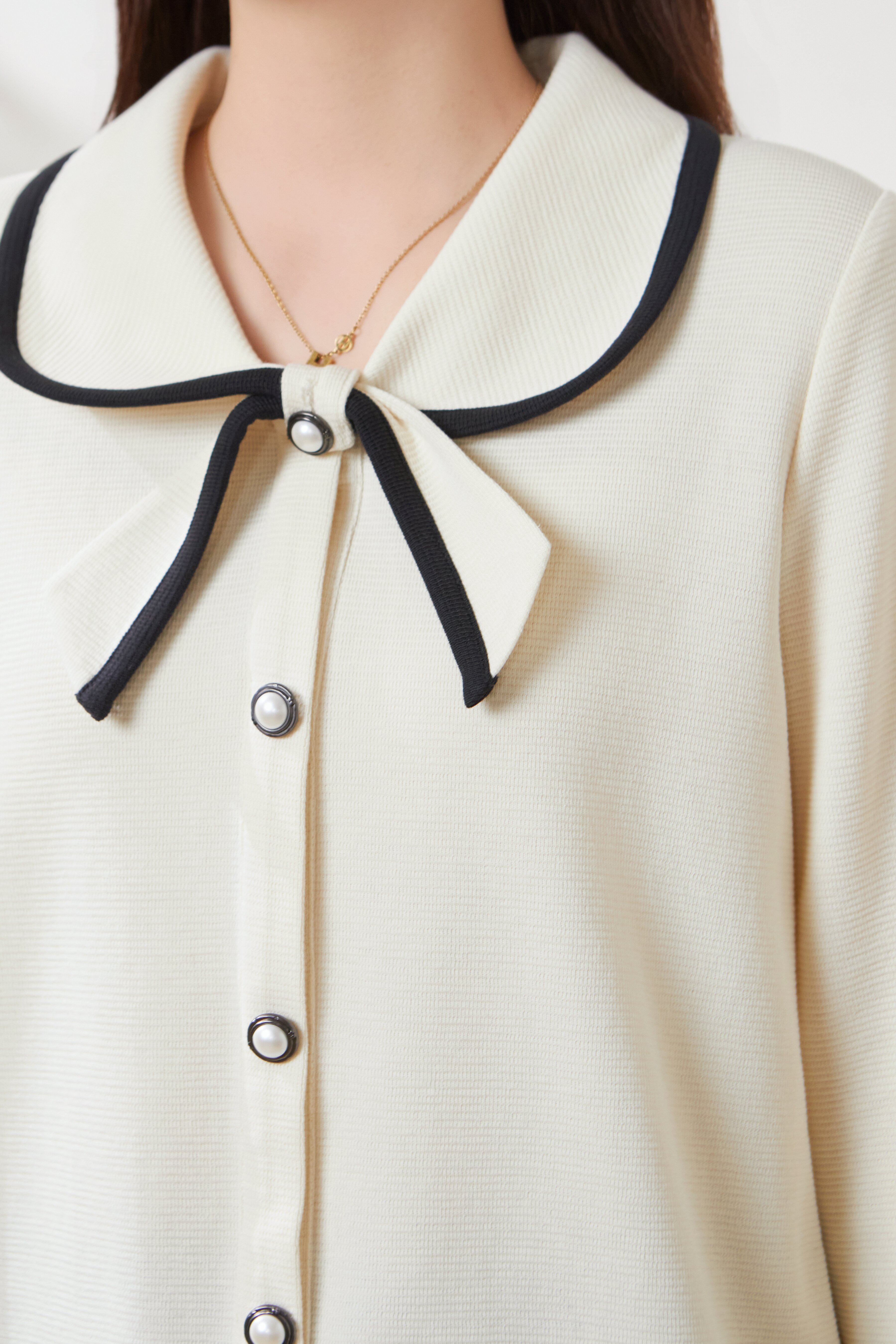 Two-tone bow-tie long-sleeve sweatshirt FCZ6957