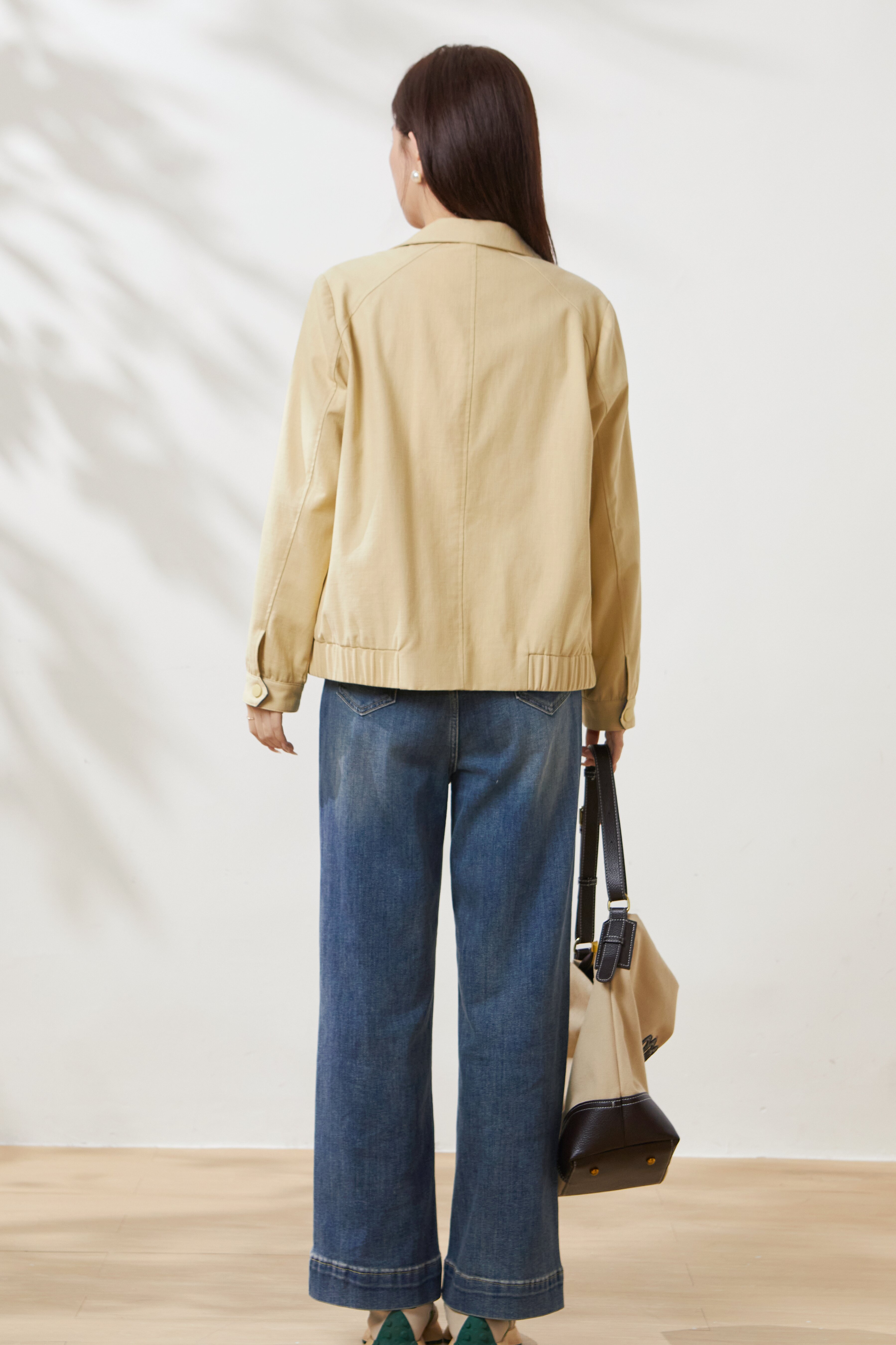 Two-tone embroidered baseball-style light jacket FCW7010