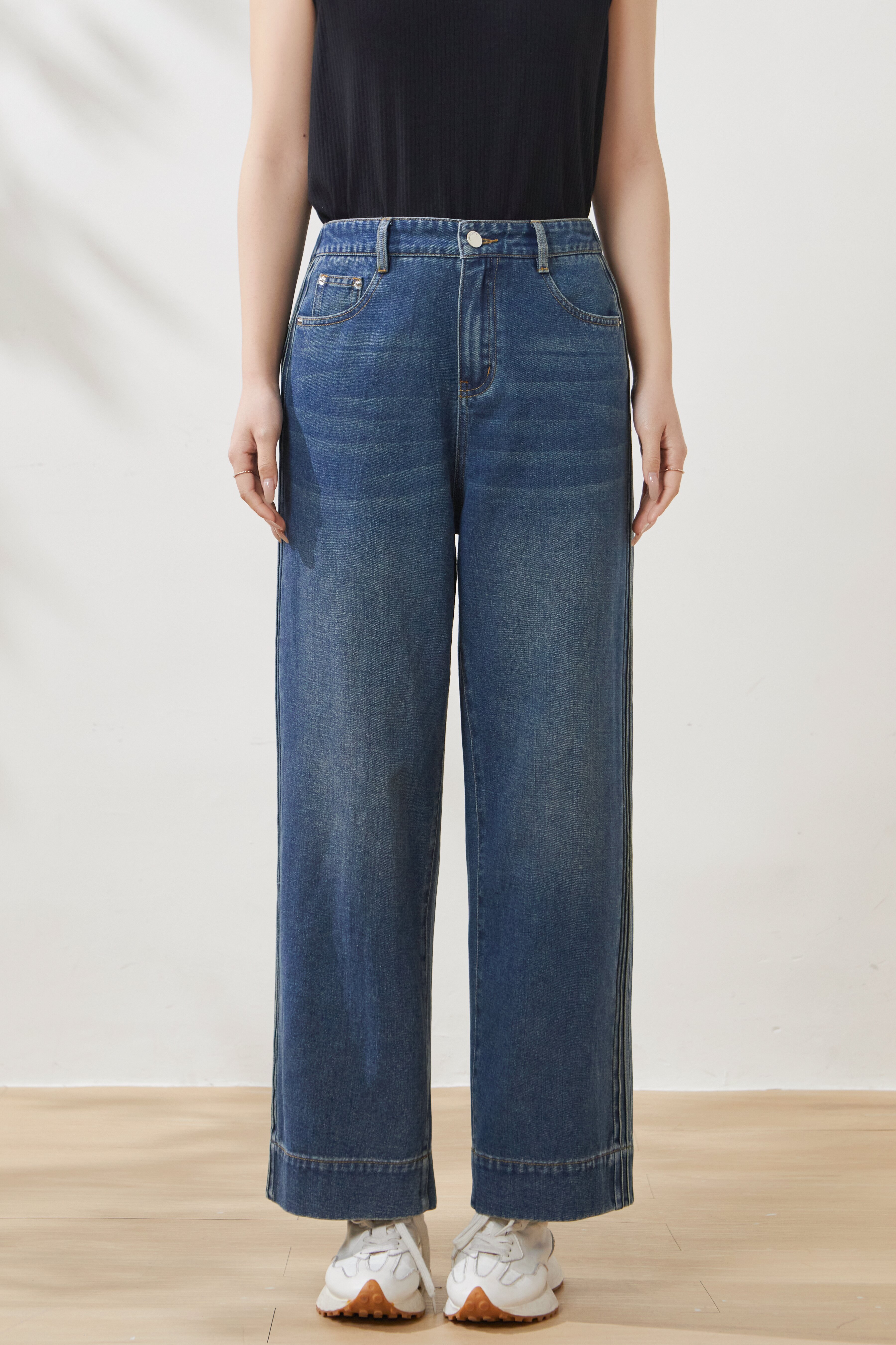 High-waisted slimming straight-leg denim pants FCK7025