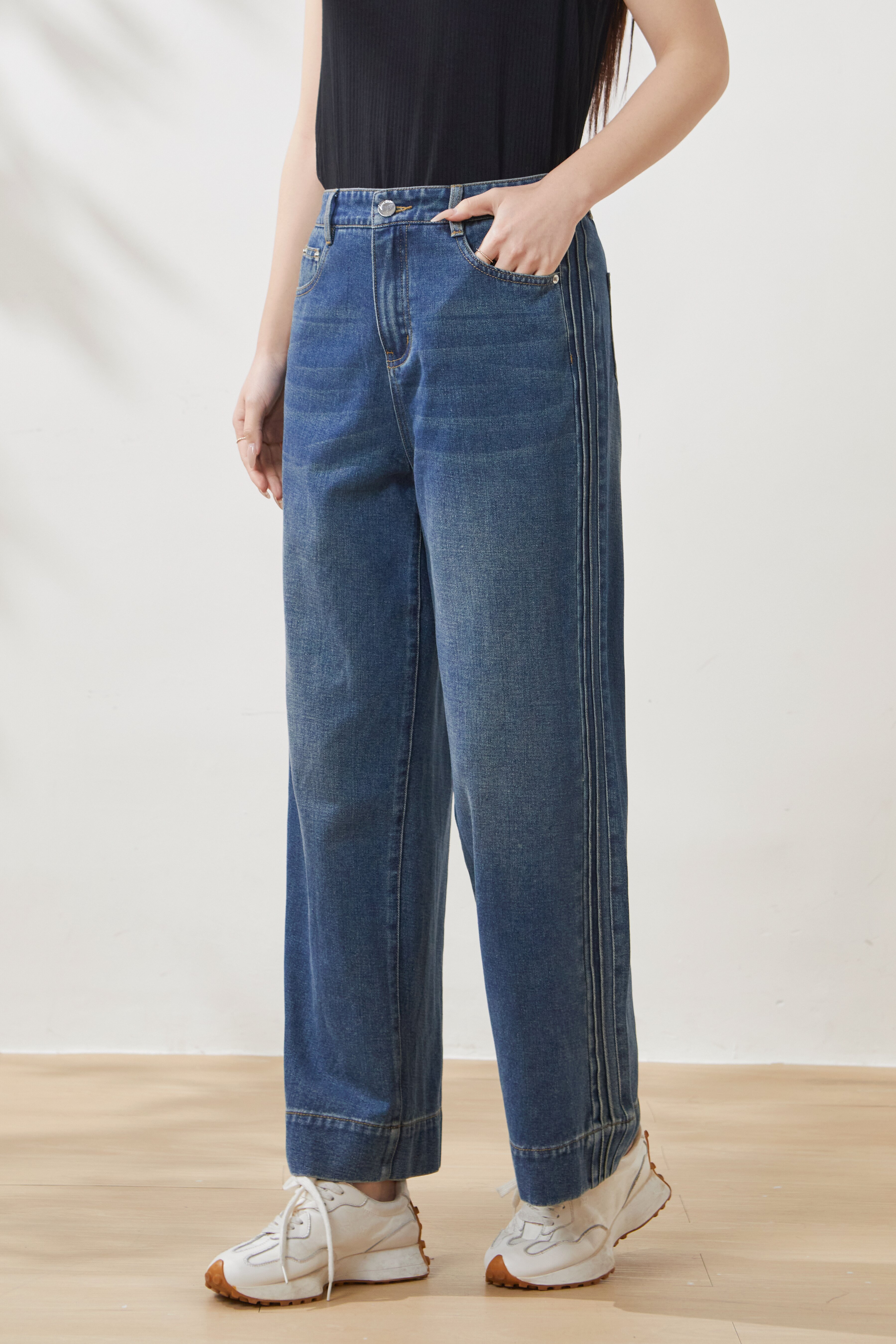 High-waisted slimming straight-leg denim pants FCK7025