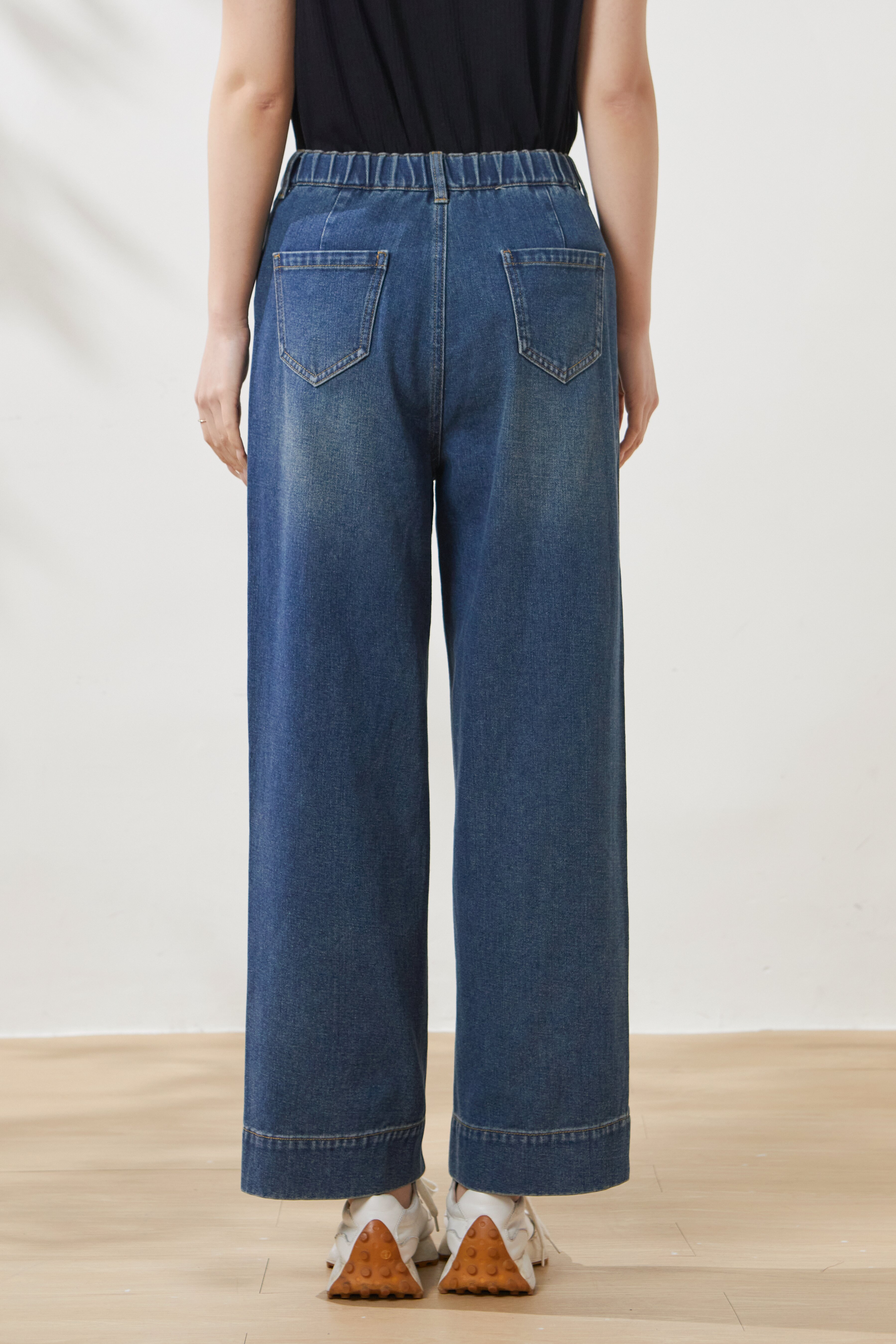 High-waisted slimming straight-leg denim pants FCK7025