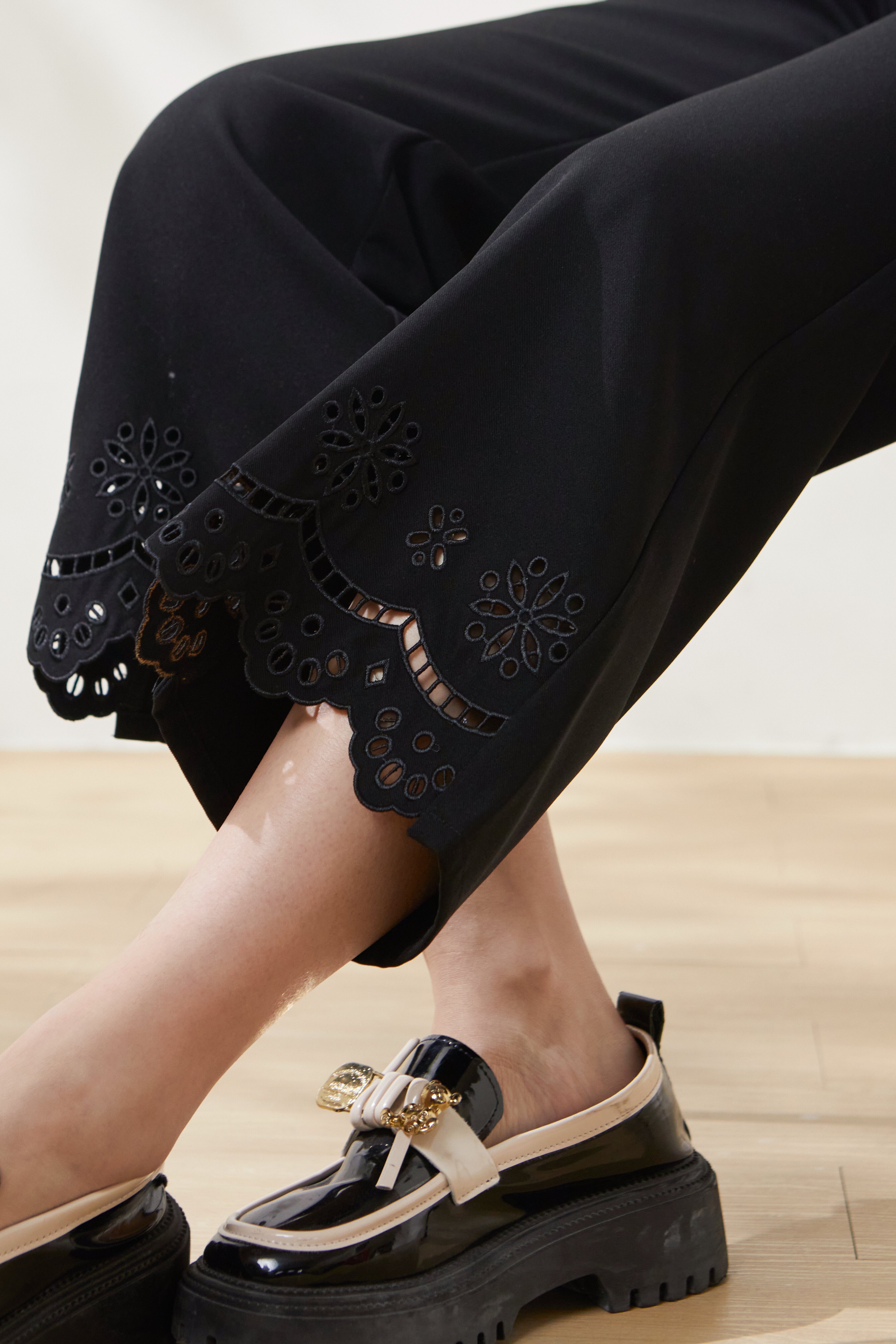 Embroidered hollow-out flared casual pants FCK6927