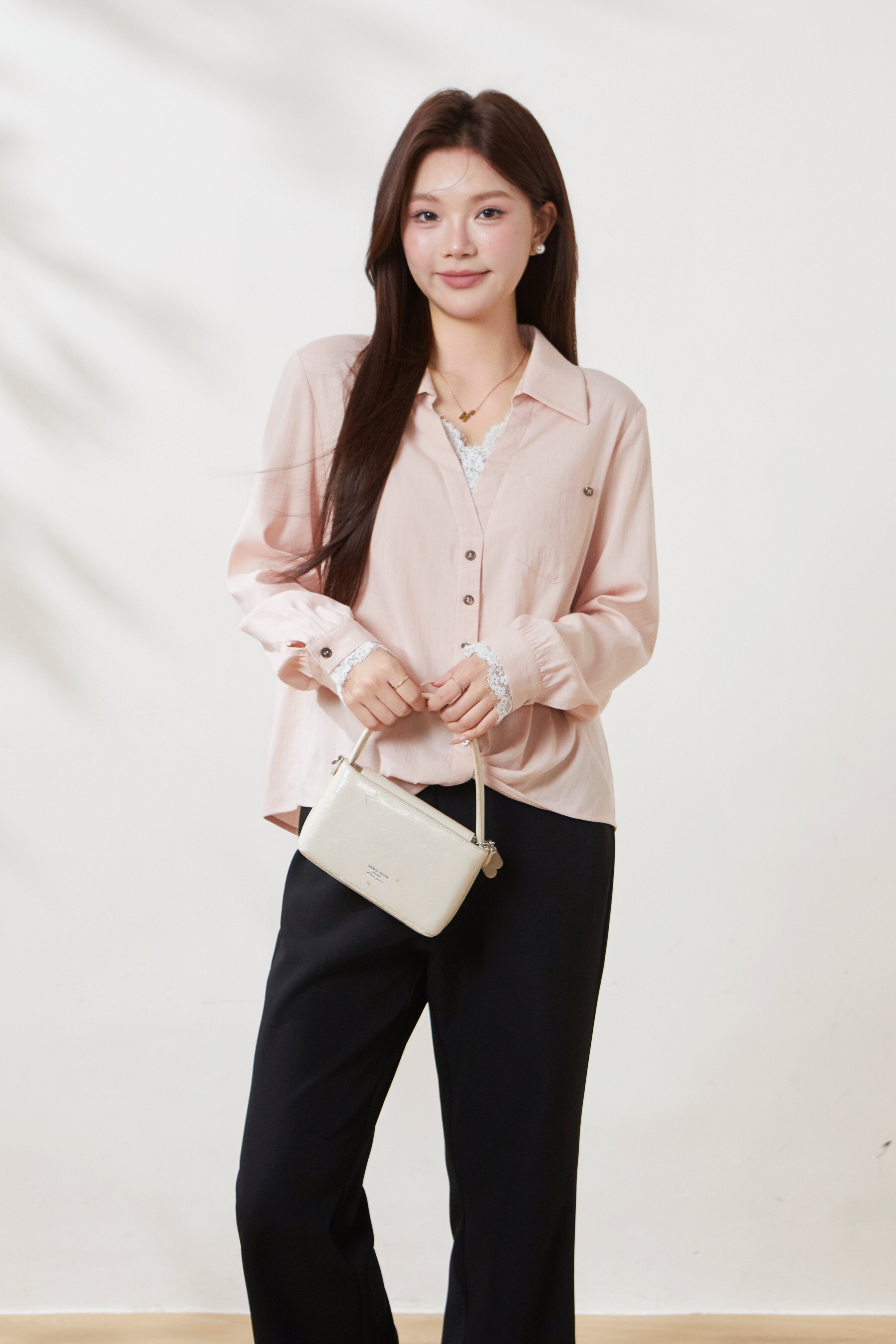 V-neck lace faux two-piece shirt FCA6899