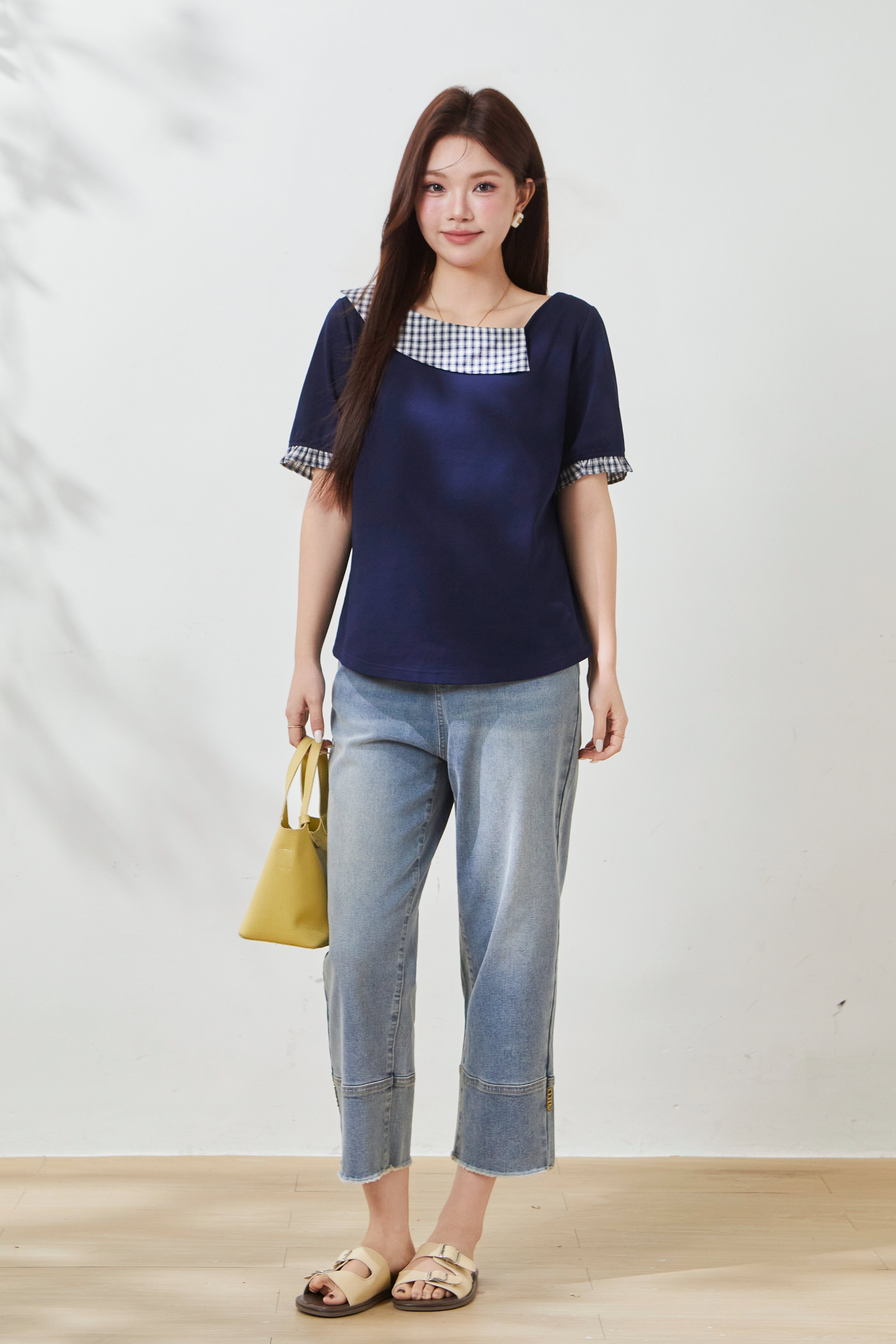 Asymmetrical plaid patchwork off-shoulder T-shirt FXZ7017