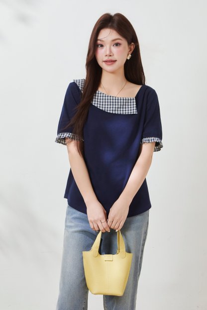 Asymmetrical plaid patchwork off-shoulder T-shirt FXZ7017