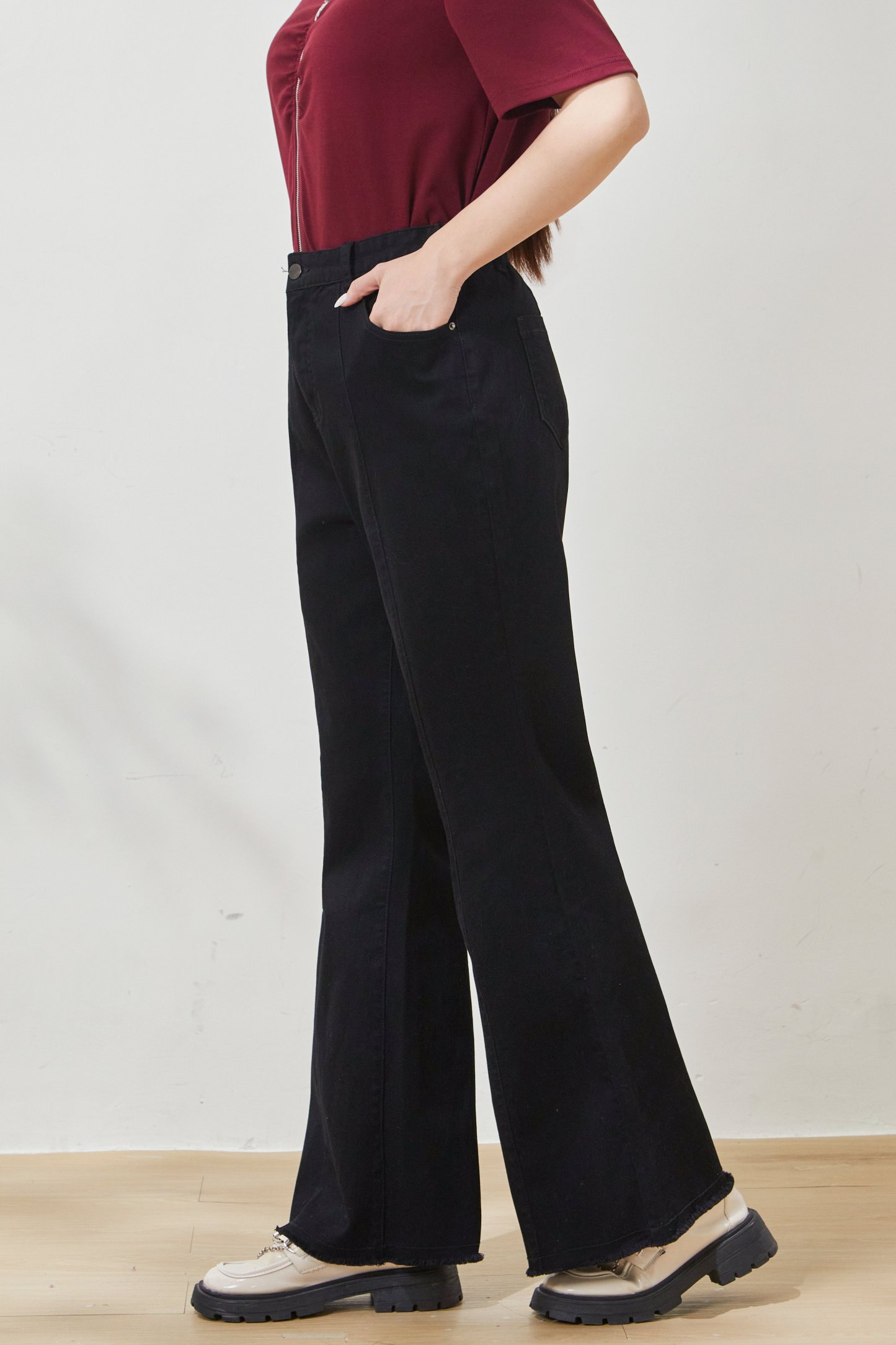 Split hem raw edge flared jeans FXK8003