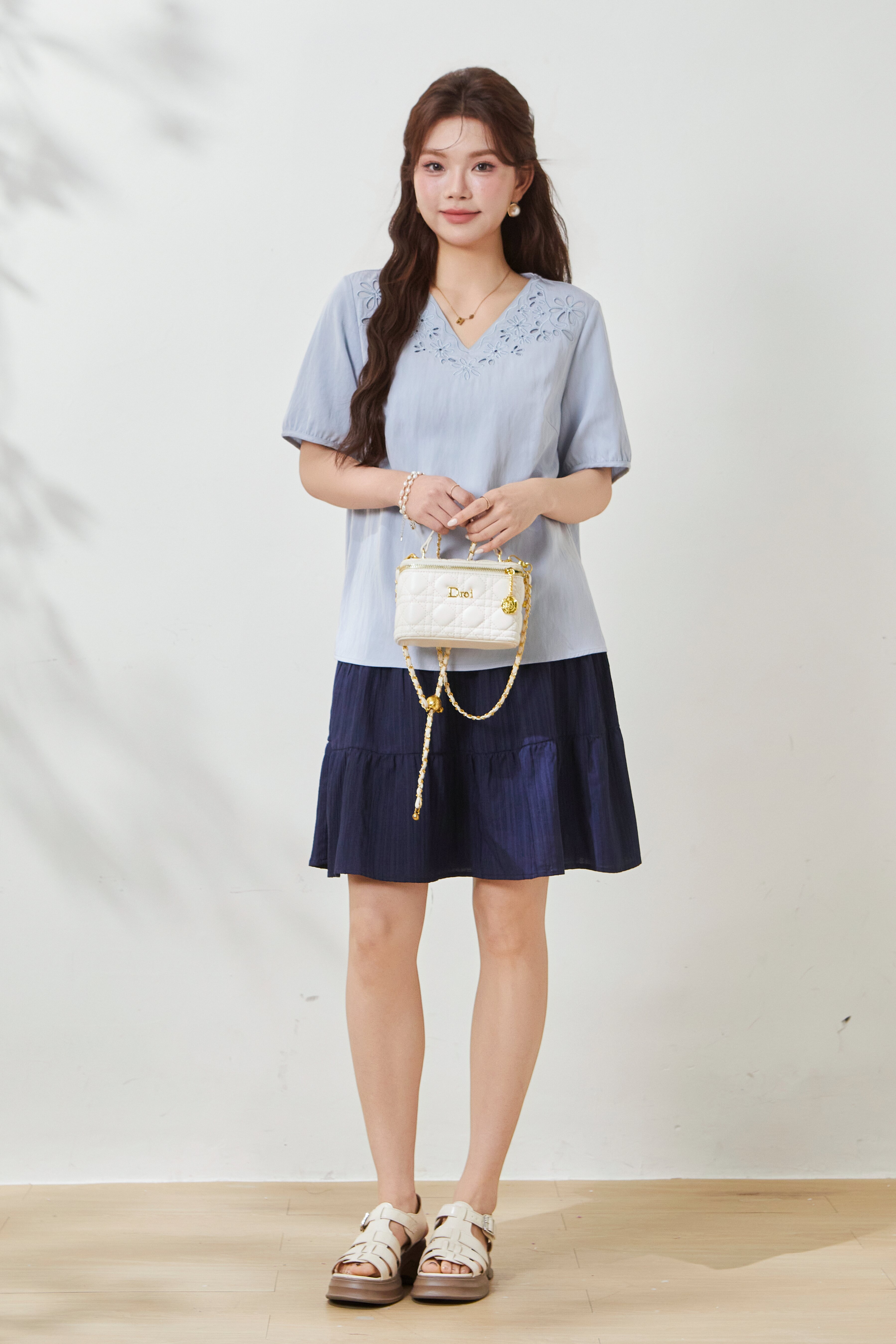 V-neck hollow embroidered top FXA8005