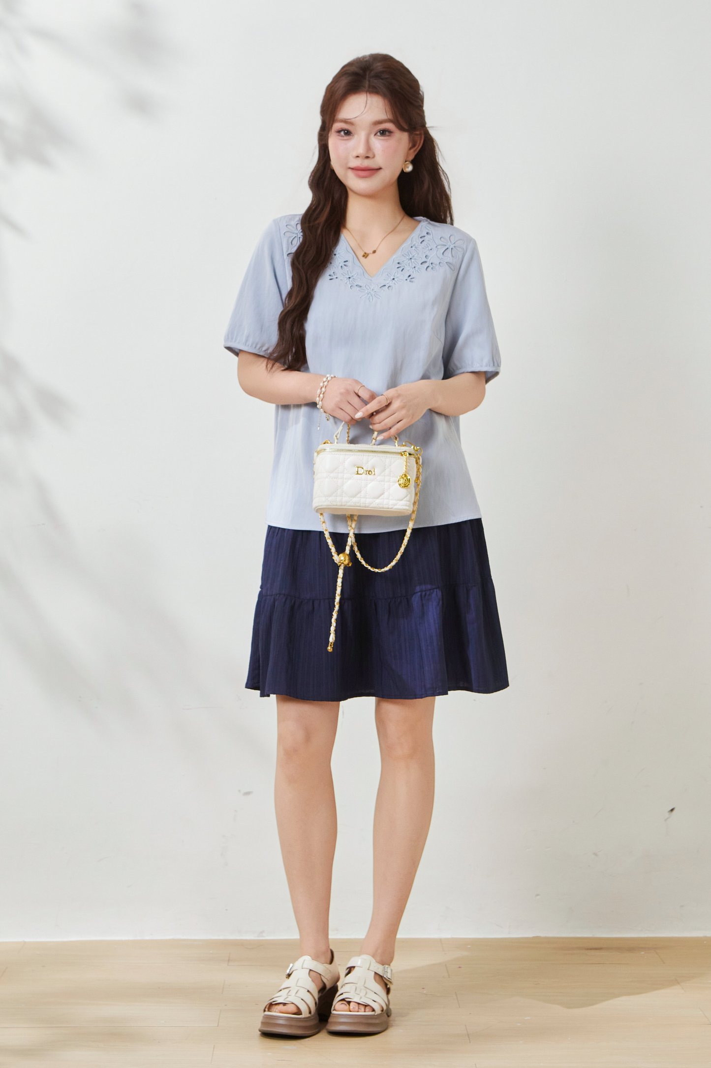 V-neck hollow embroidered top FXA8005