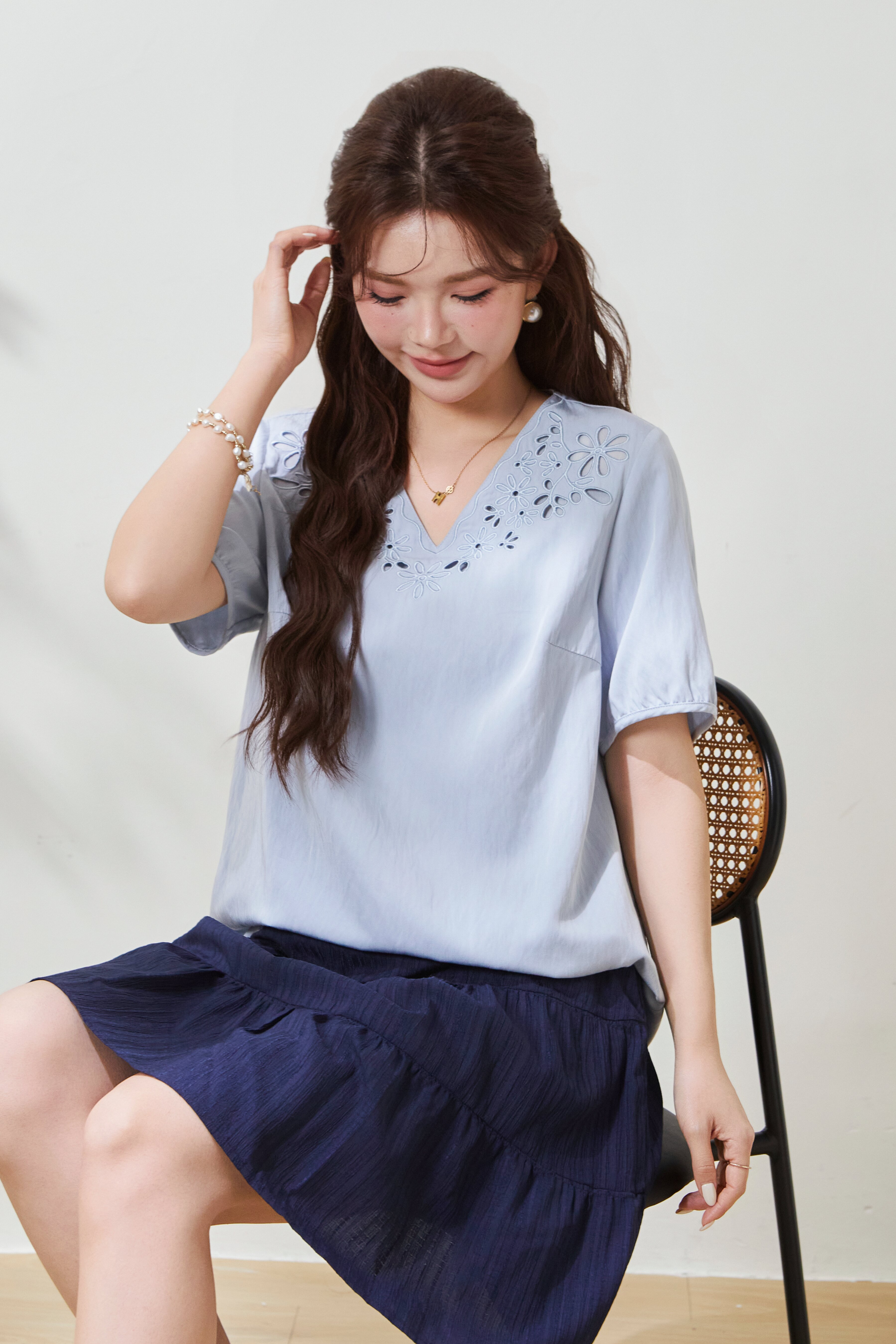 V-neck hollow embroidered top FXA8005