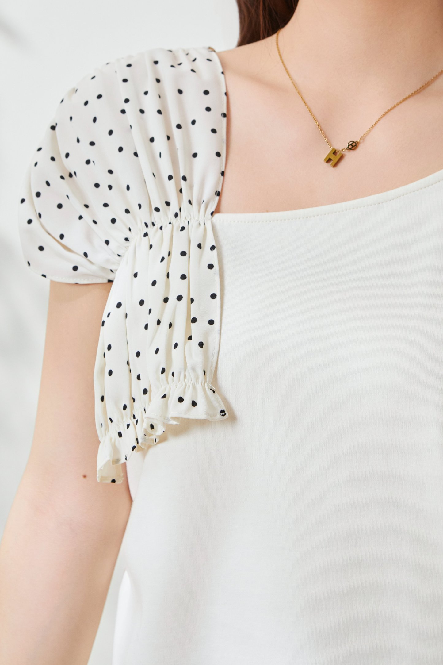 Polka Dot Off-Shoulder Slim-Fit Top FXZ7037