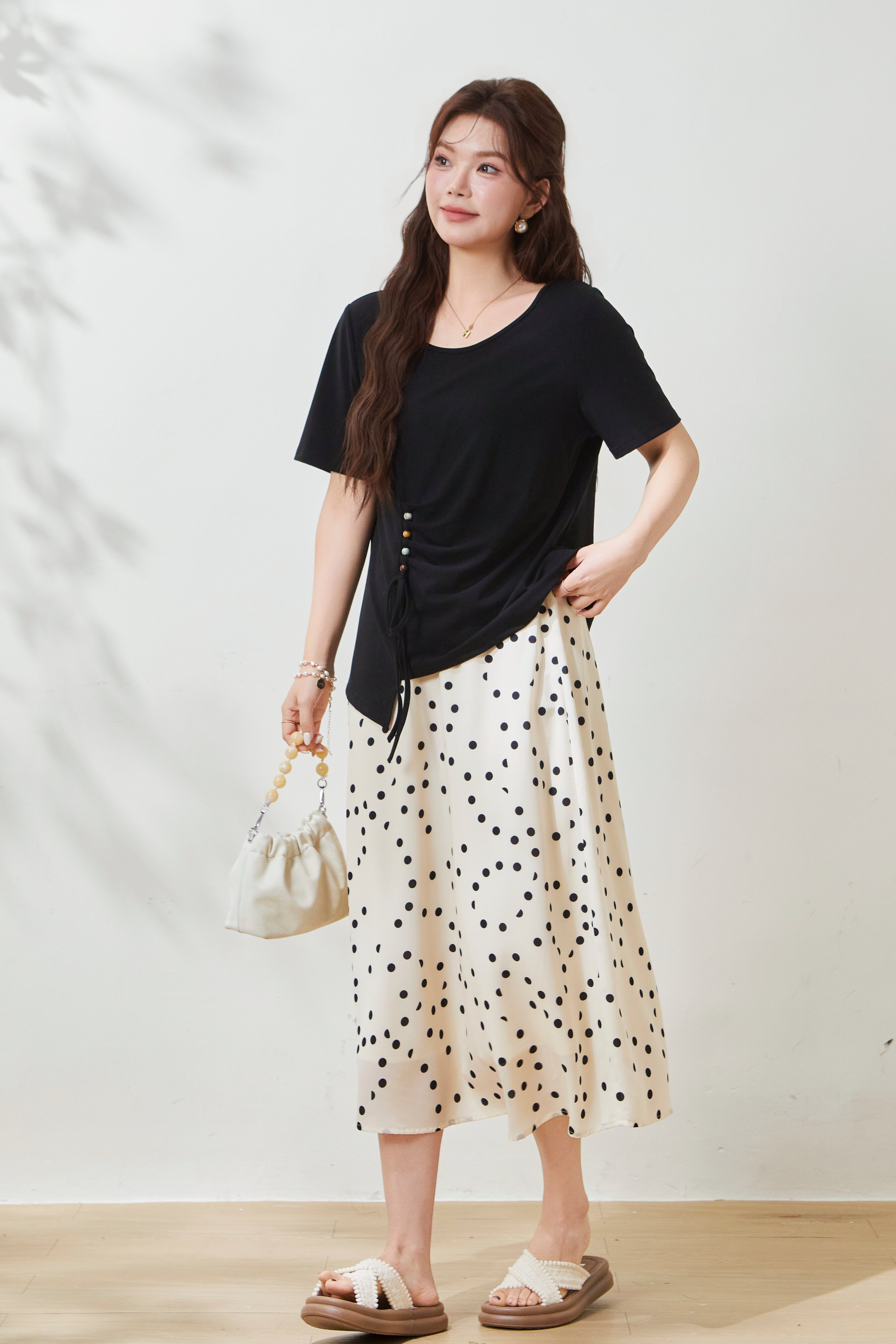 Round-neck, waist-cinching Tencel knit T-shirt FXZ7072