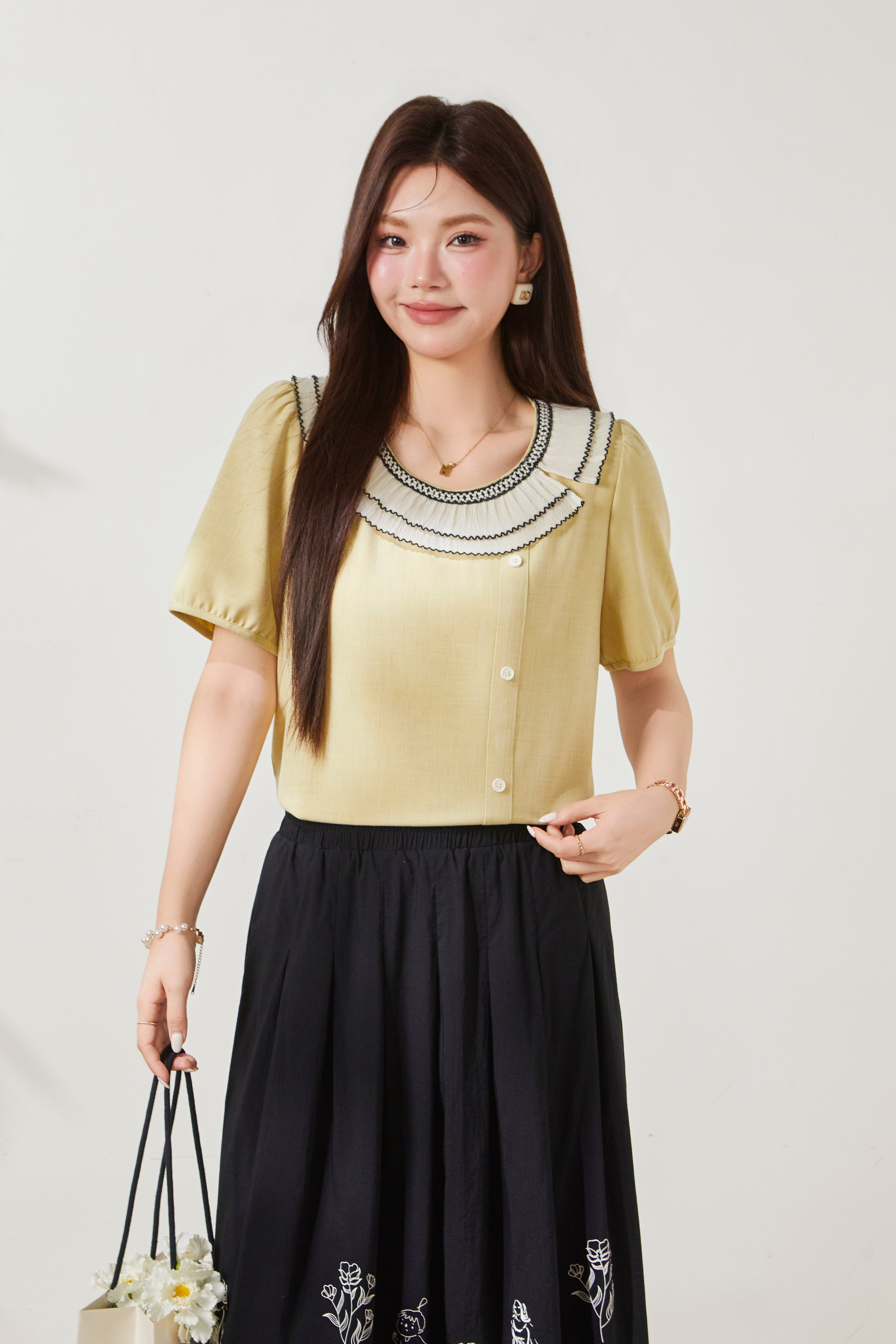 Round neck irregular bubble sleeve shirt FXA8020