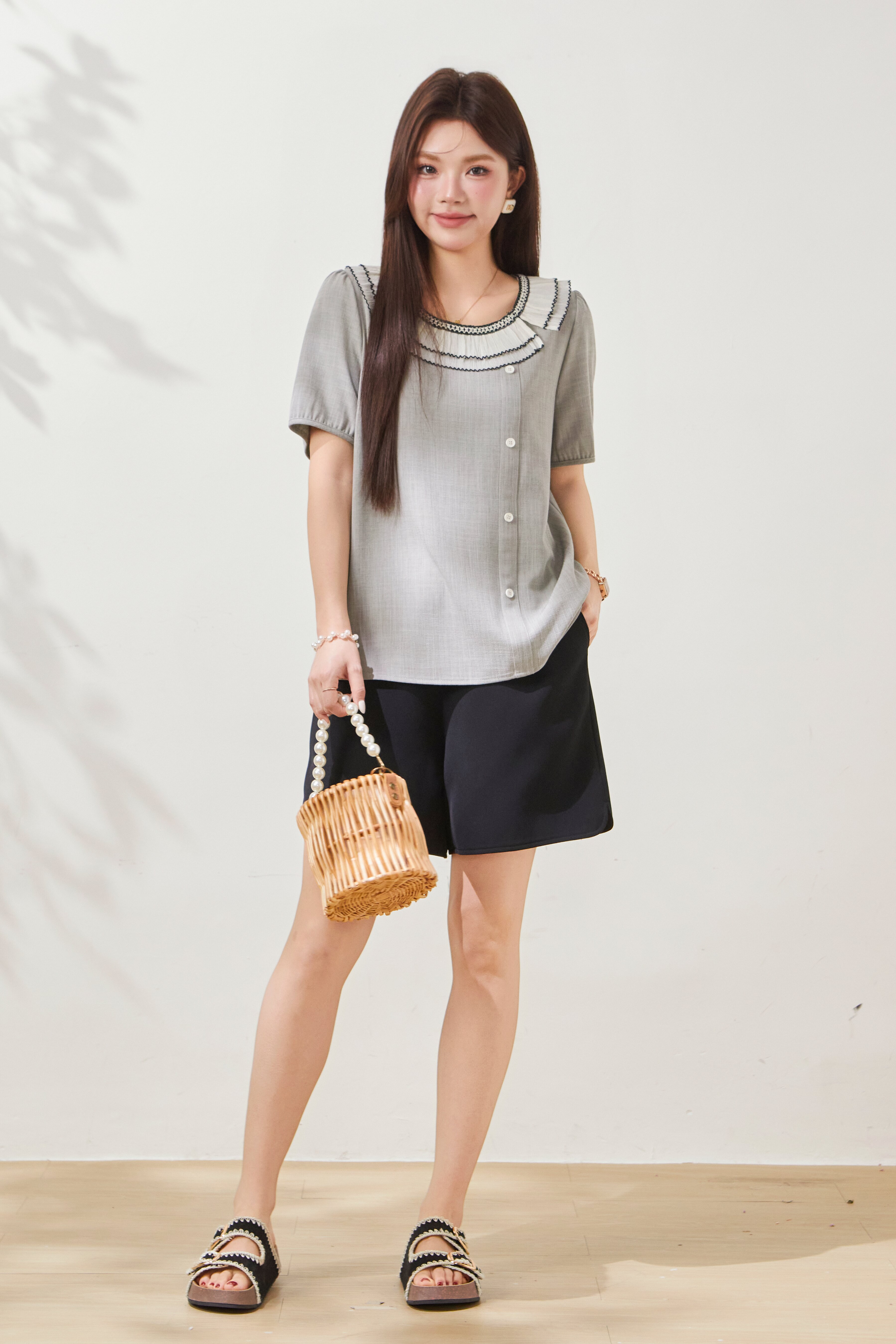 Round neck irregular bubble sleeve shirt FXA8020