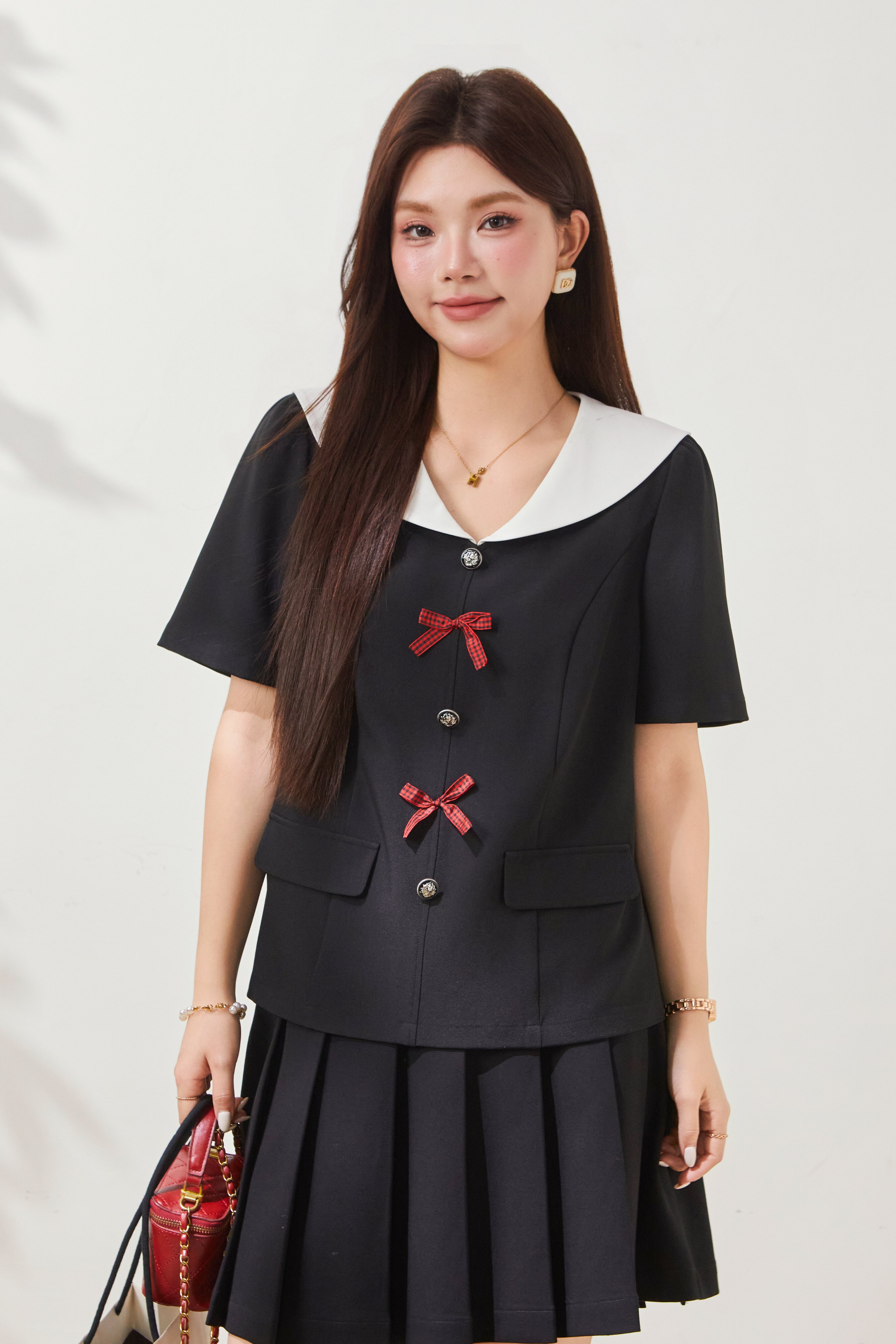 Age reducing bow doll collar shirt FXA8022