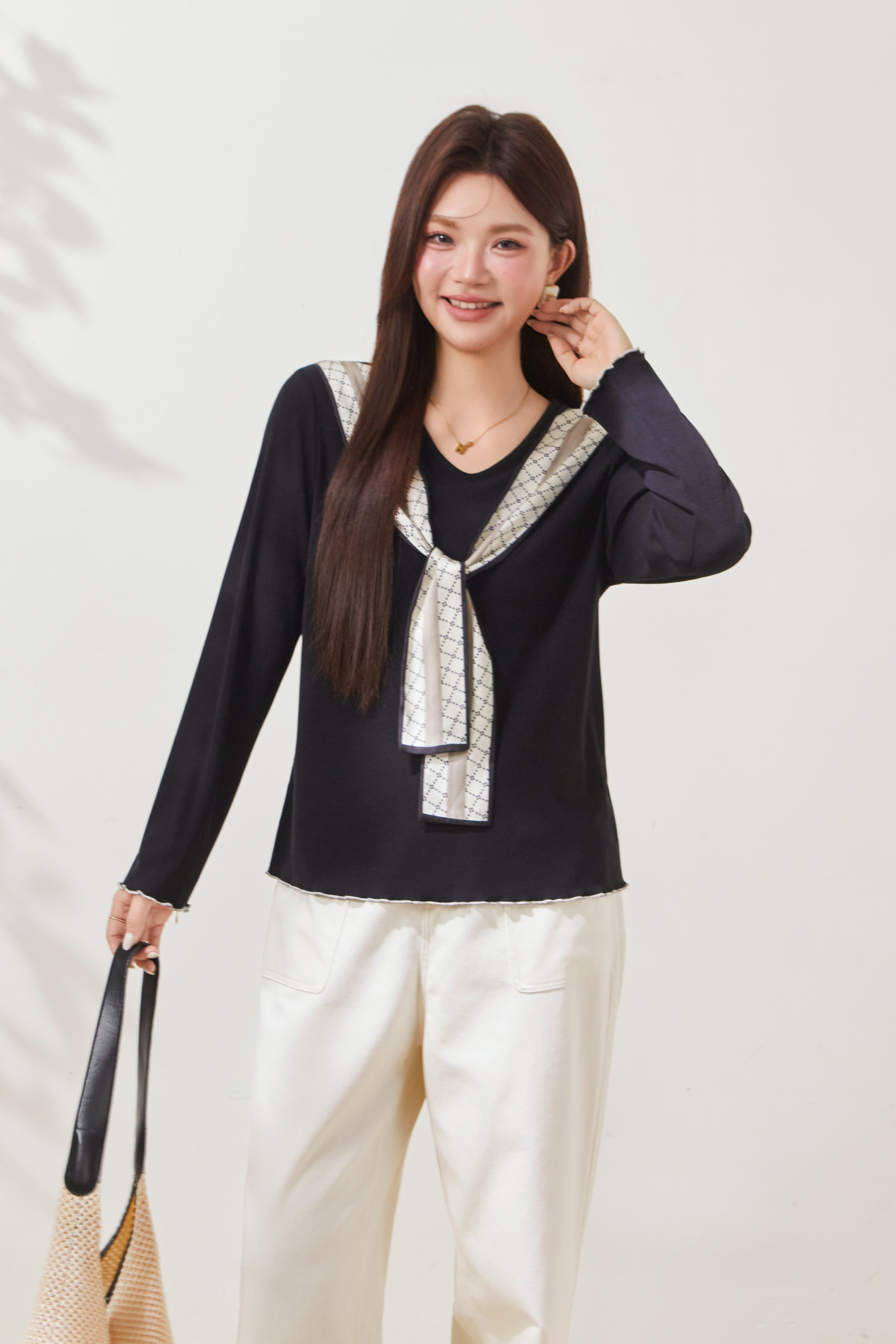 Silk Scarf Fake Two-Piece T-Shirt FCZ6898