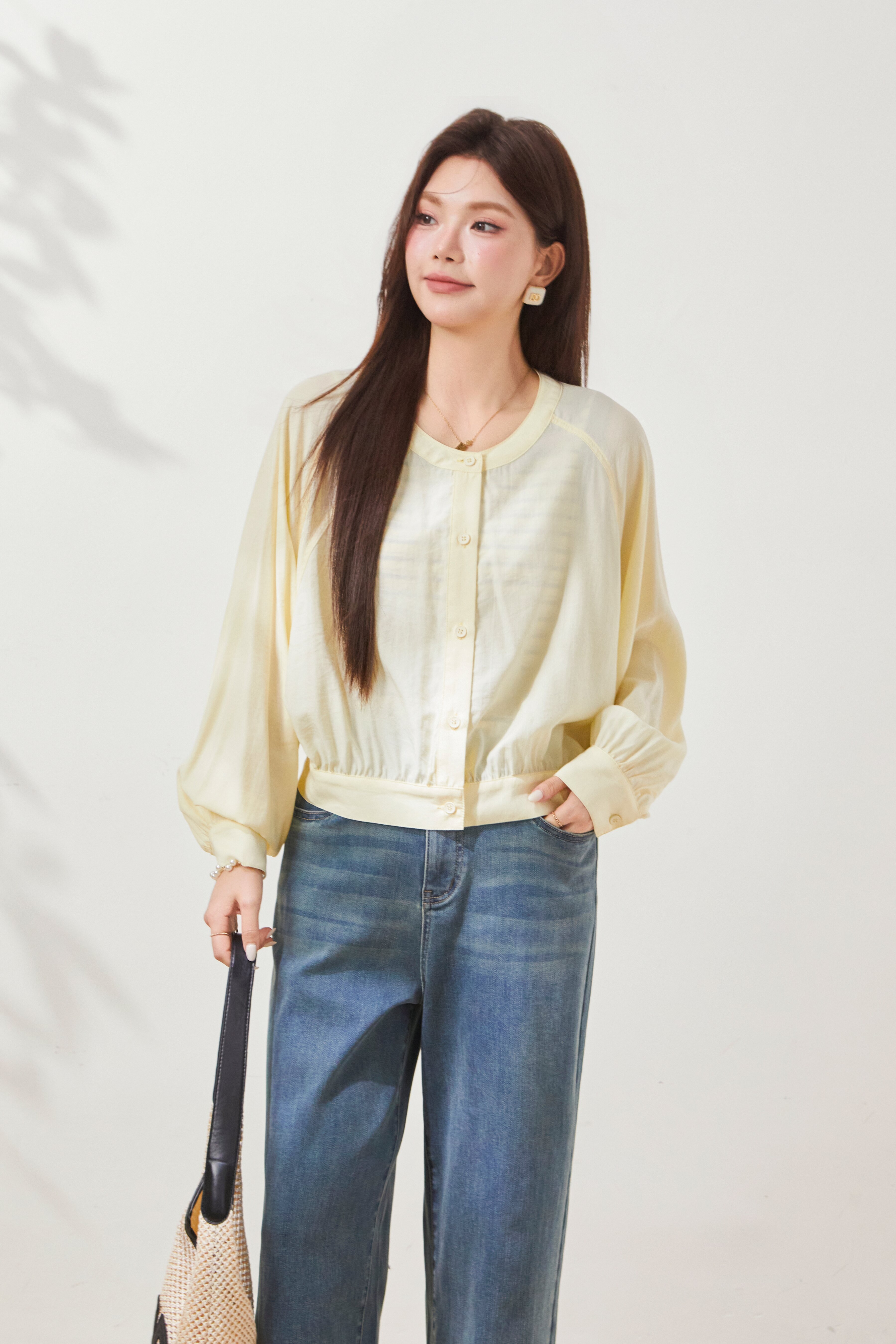 Bat-sleeve round-neck solid color light jacket FXW8039