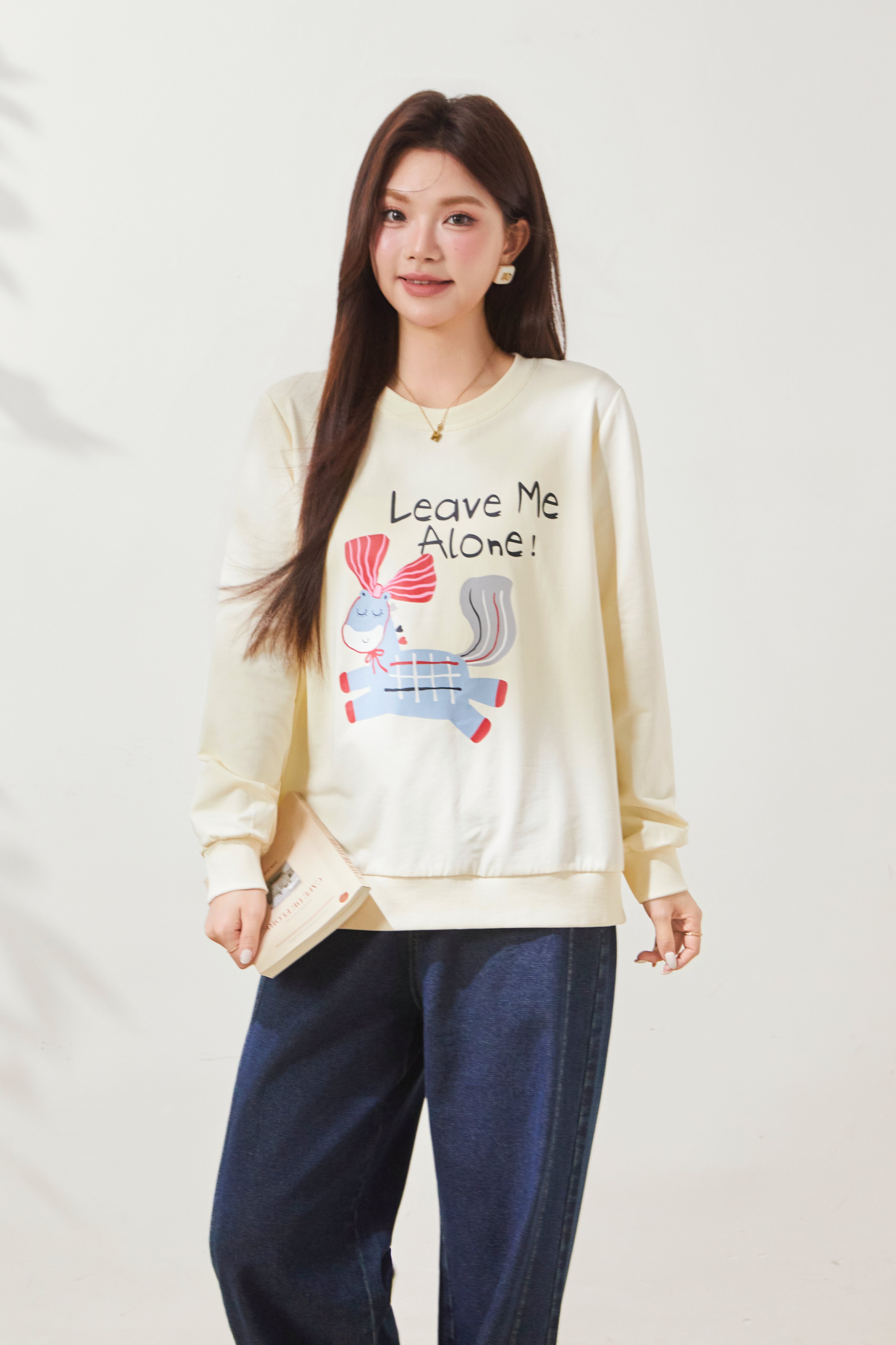 Round-neck cartoon pony print sweatshirt FCZ7080