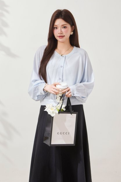 Bat-sleeve round-neck solid color light jacket FXW8039