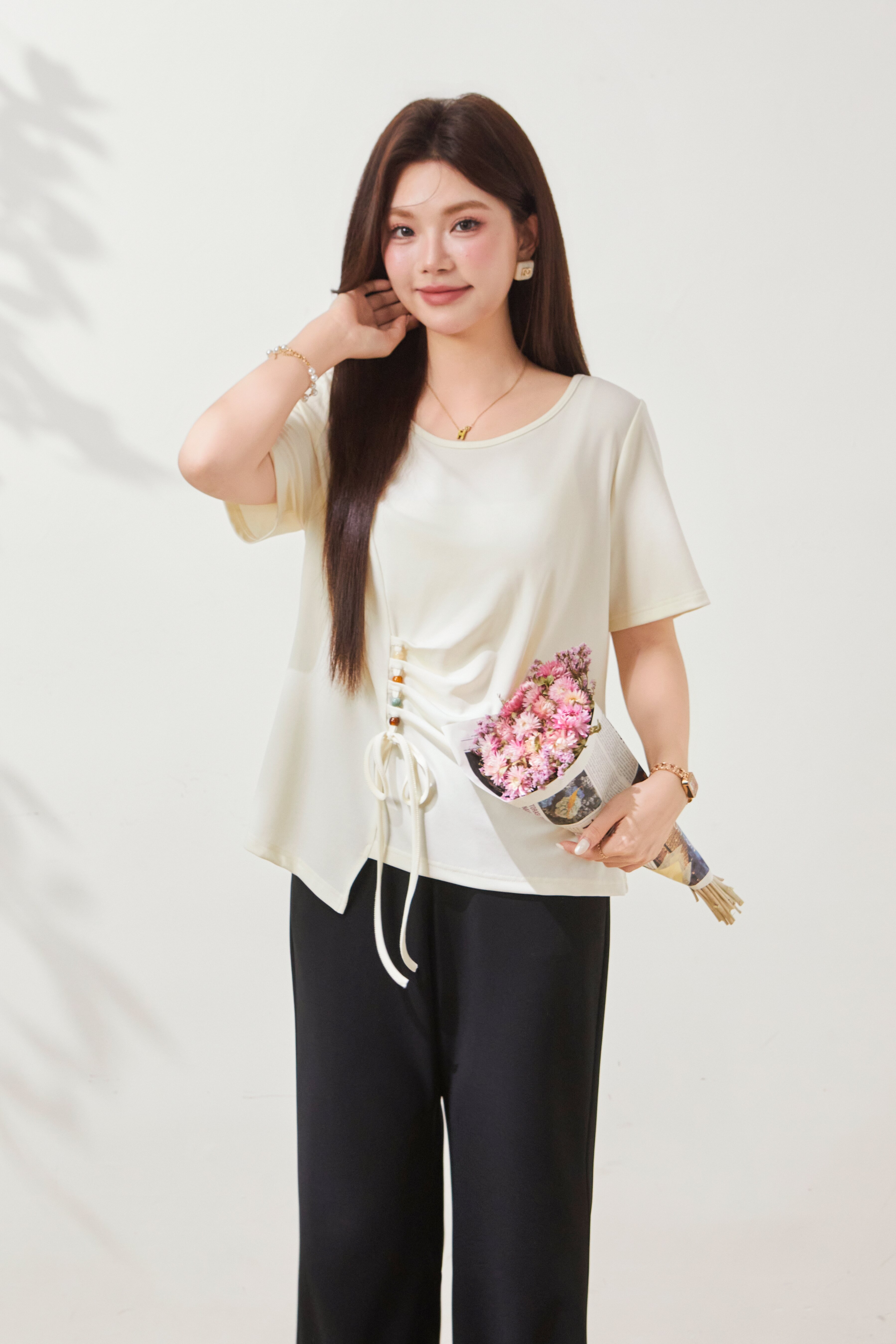 Round-neck, waist-cinching Tencel knit T-shirt FXZ7072