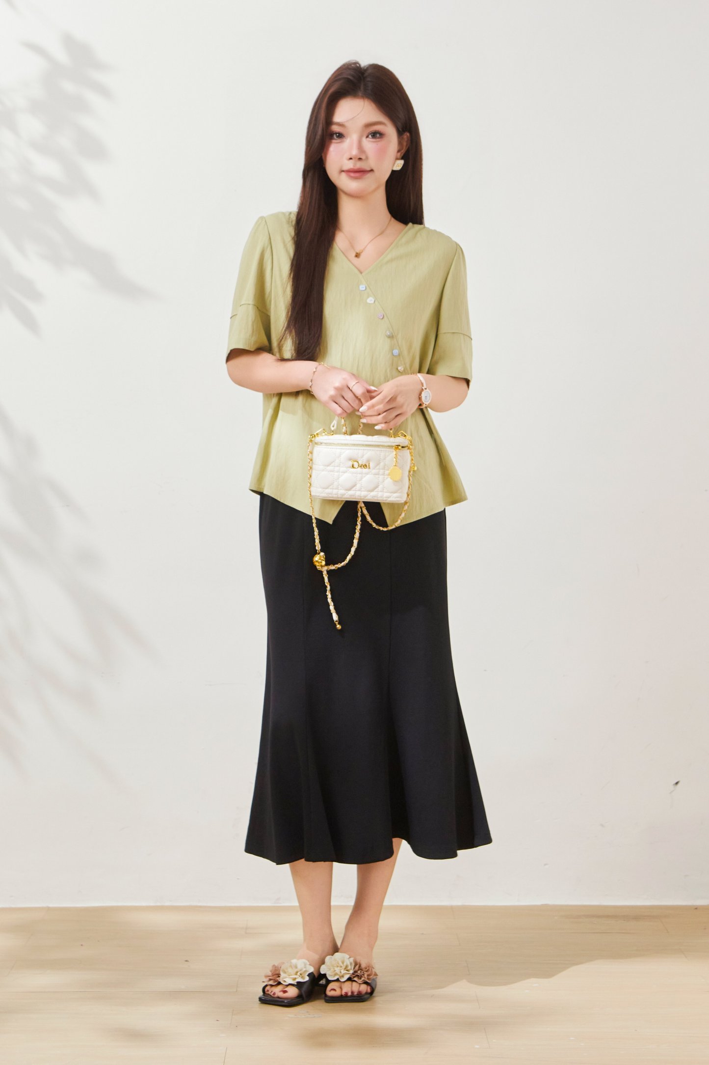 Tie-waist V-neck blouse FXA8008