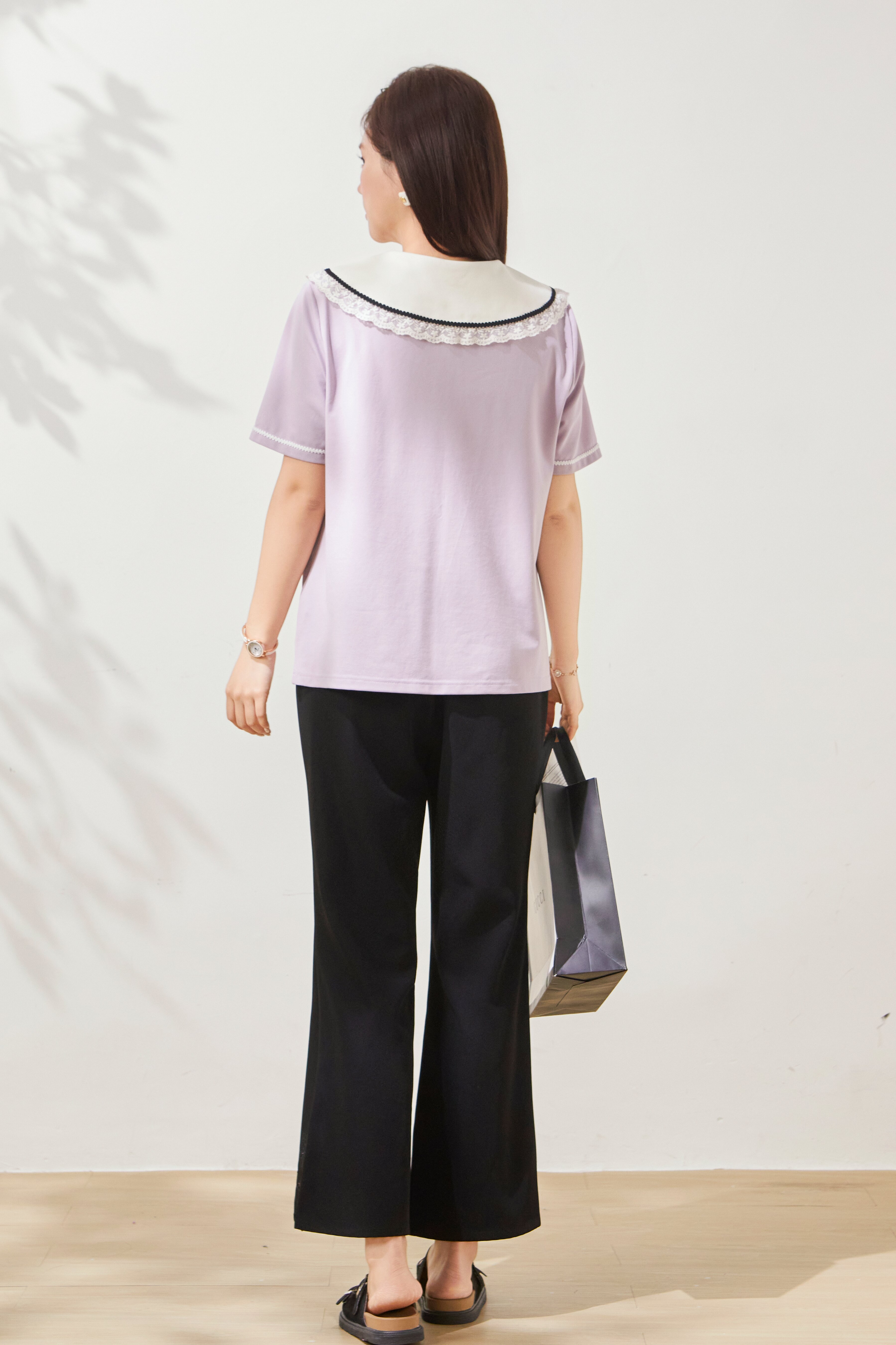 Lace Age Reducing Navy Collar Cross Color T-shirt FXA8023