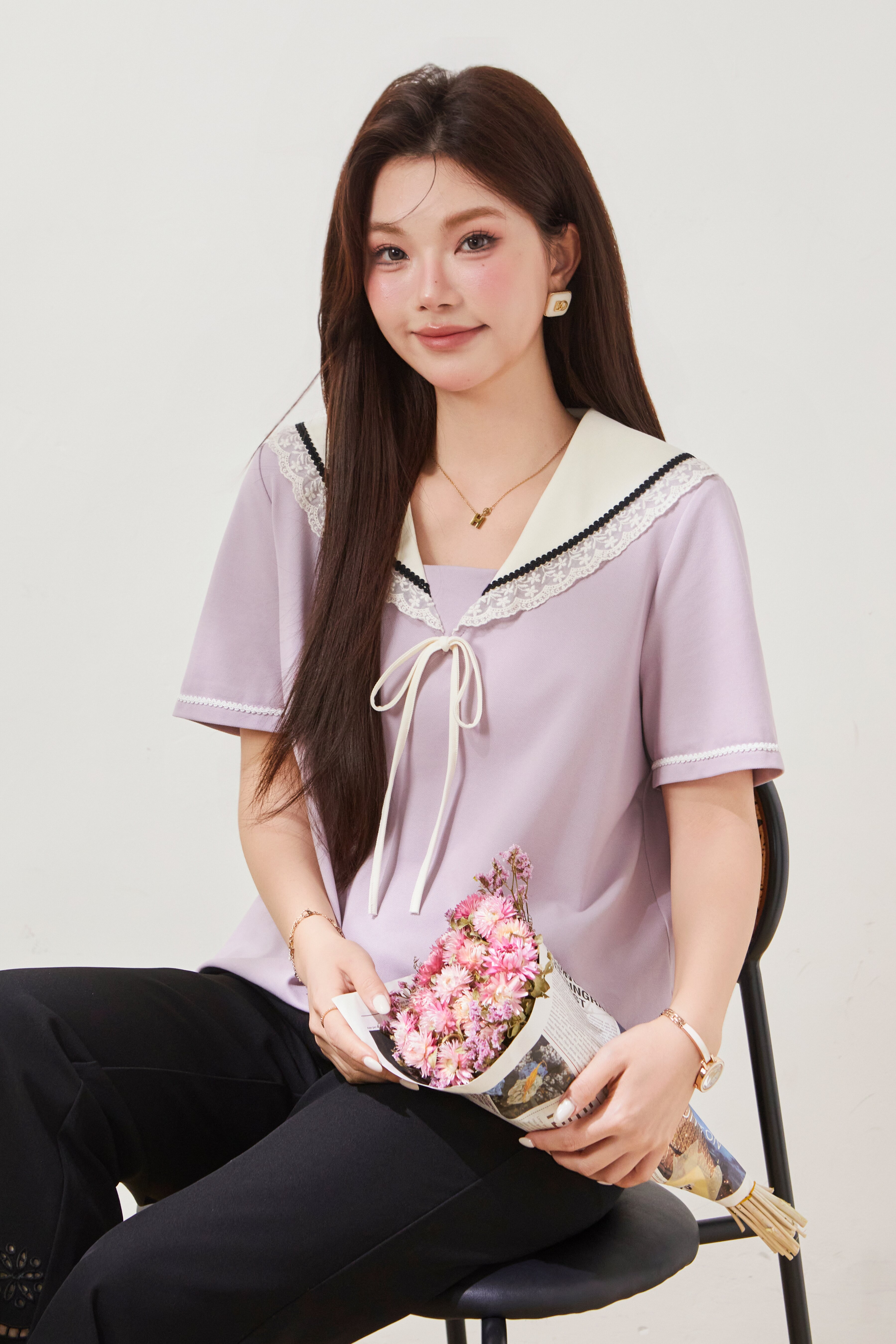 Lace Age Reducing Navy Collar Cross Color T-shirt FXA8023