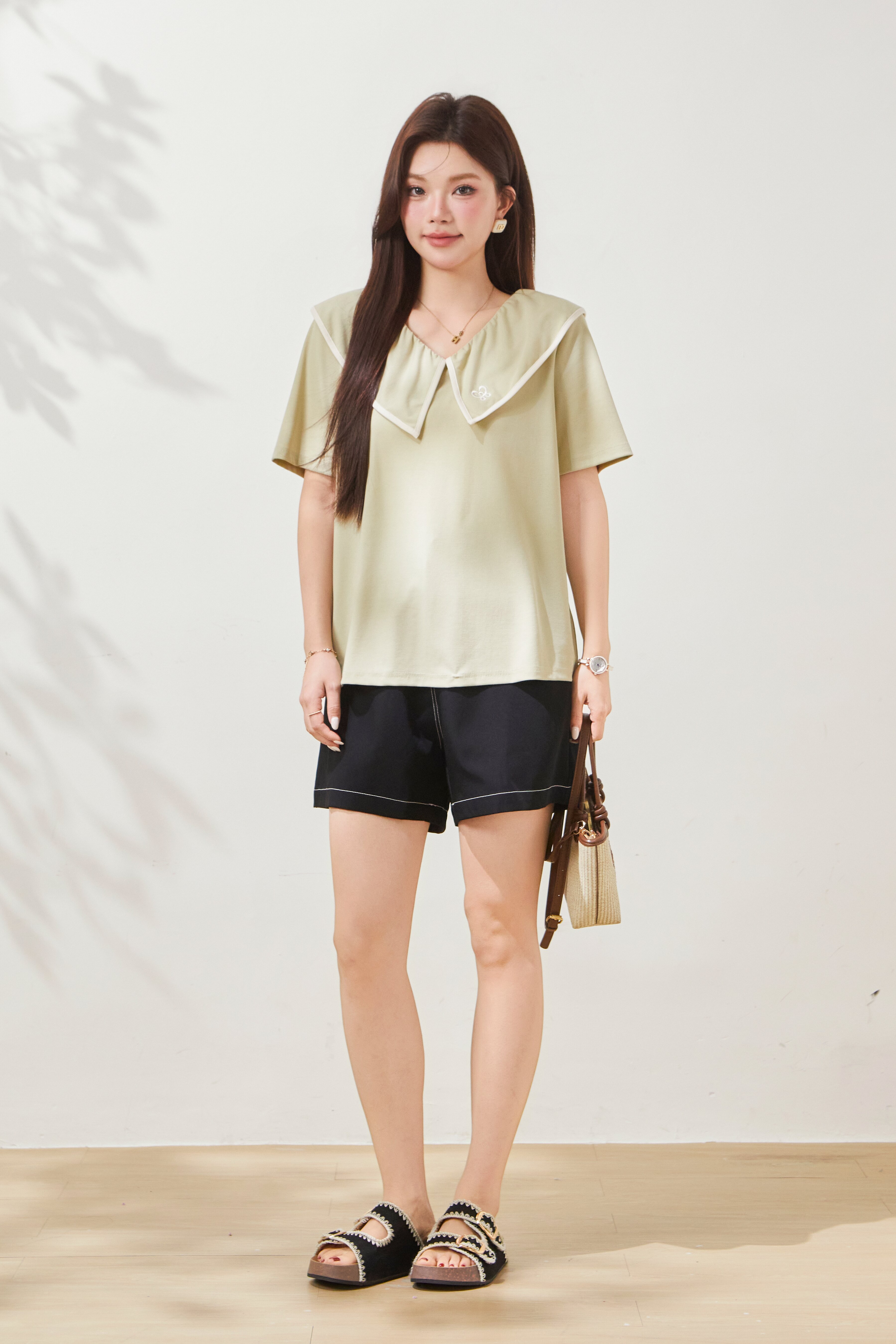 Doll Collar Embroidered Contrast Color Knit T-Shirt FXZ7055