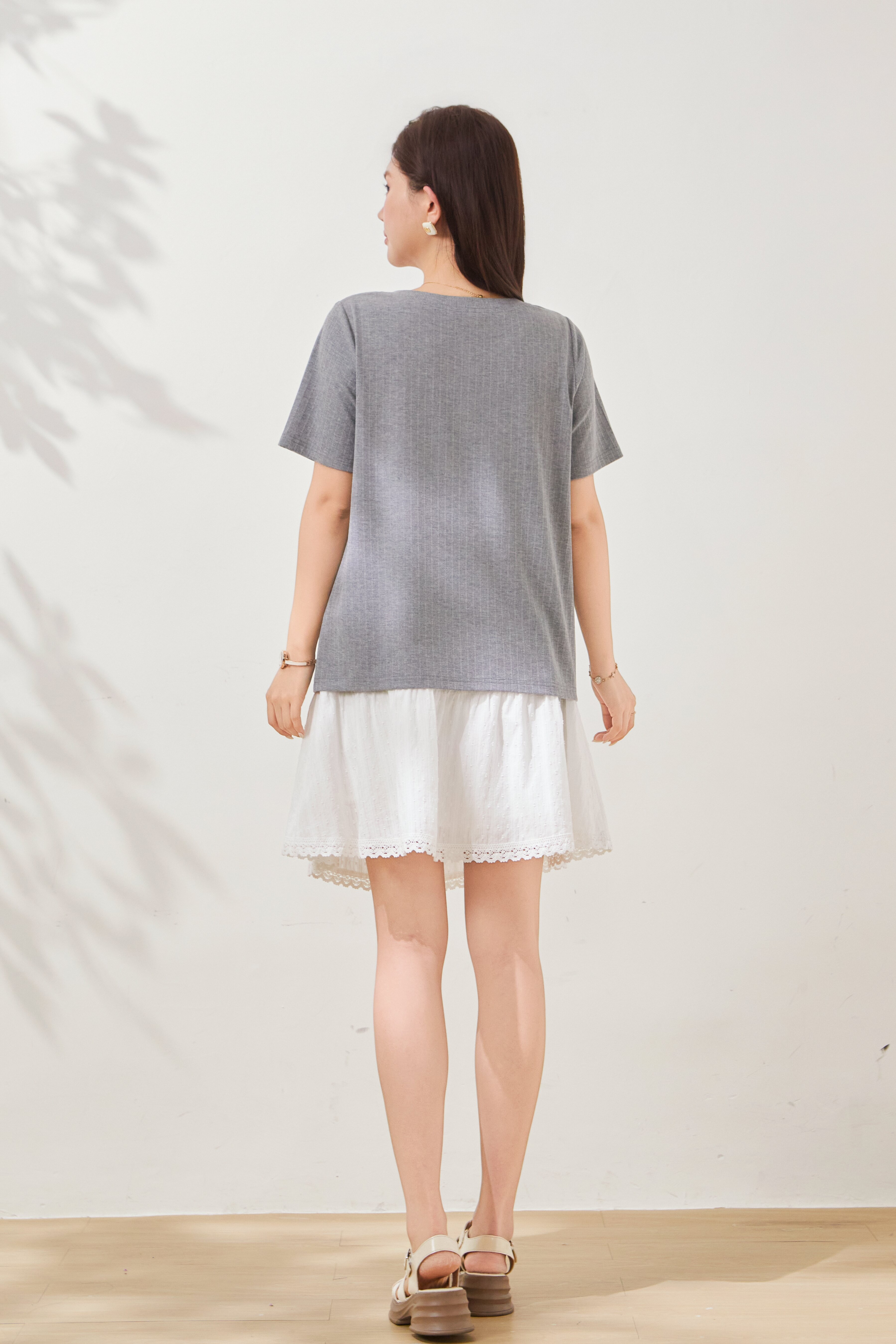 Round-neck bow embroidered T-shirt FXZ8038
