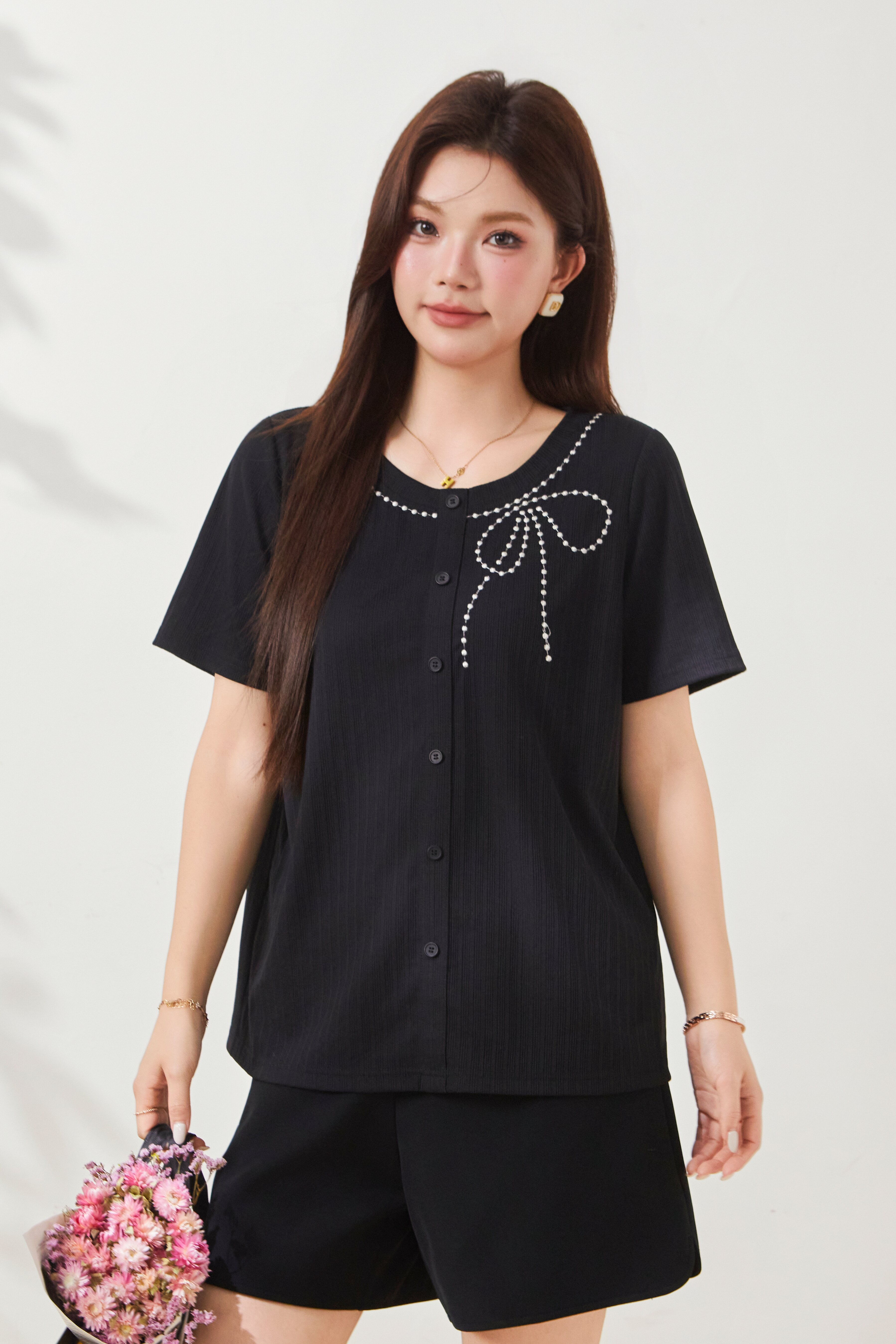 Round-neck bow embroidered T-shirt FXZ8038