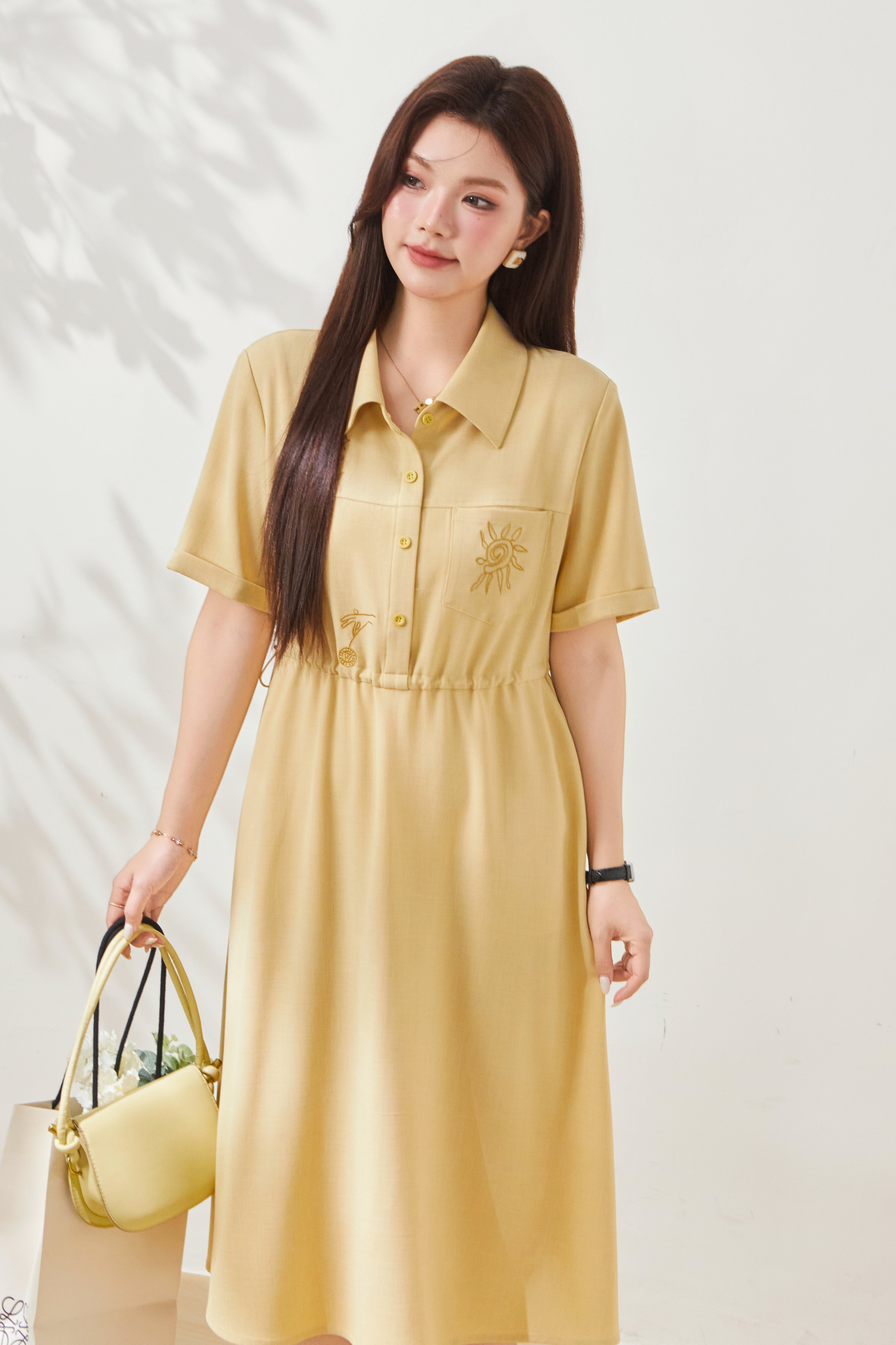 Collar sleeves rolled up, waist cinched, embroidered dress FXQ7075
