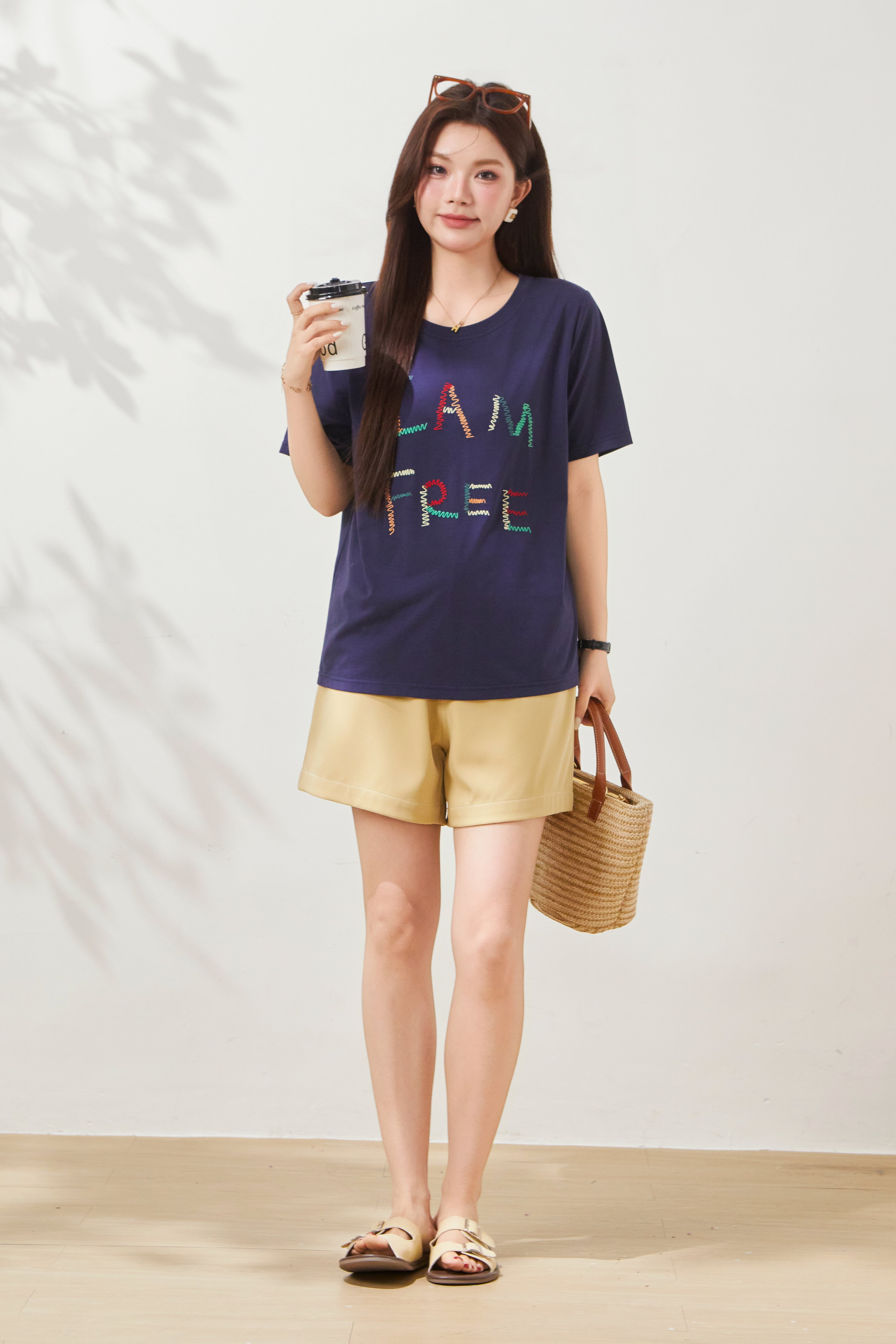 Colorful letter embroidered round neck T-shirt FXZ7090