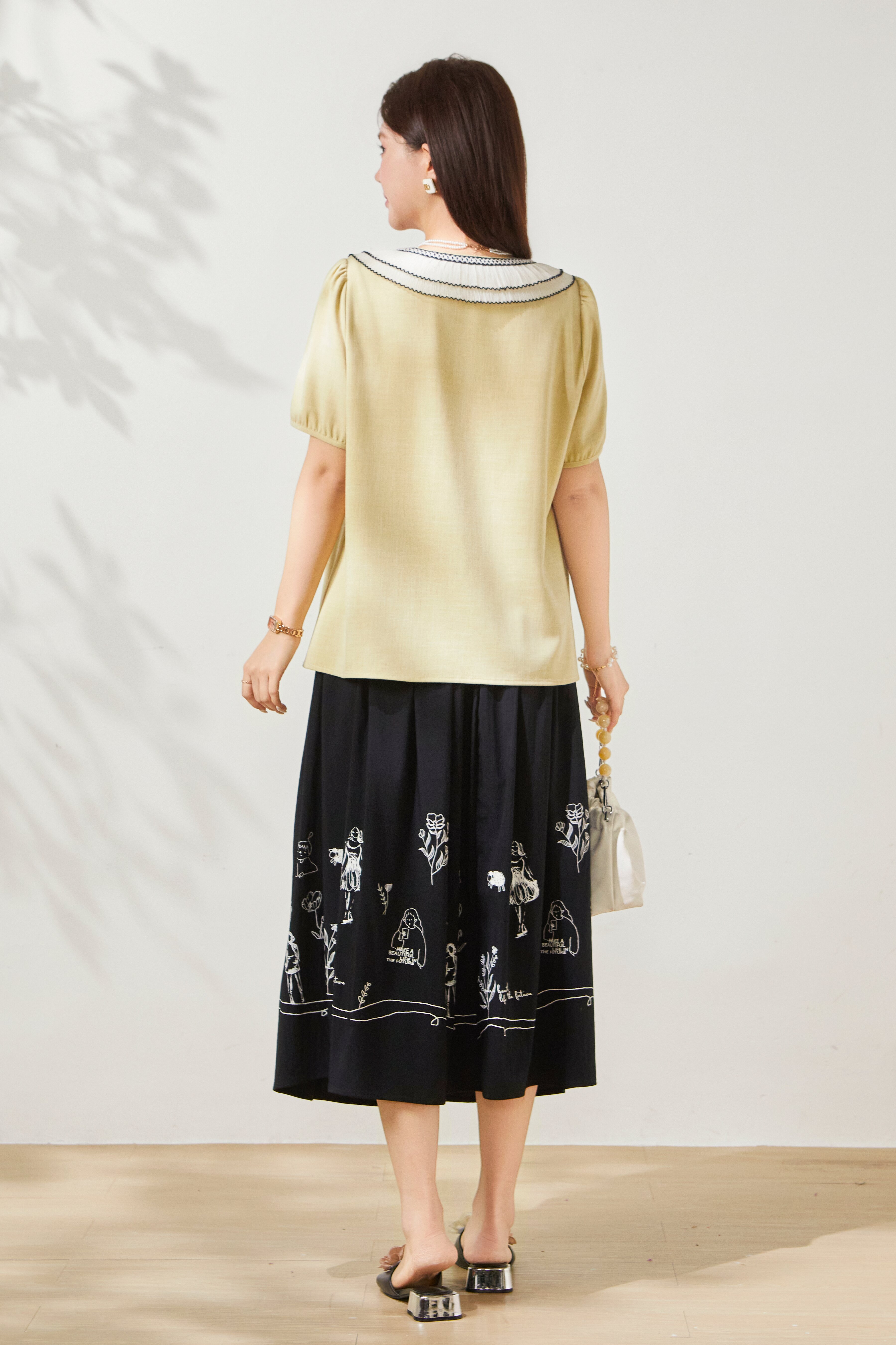 Round neck irregular bubble sleeve shirt FXA8020