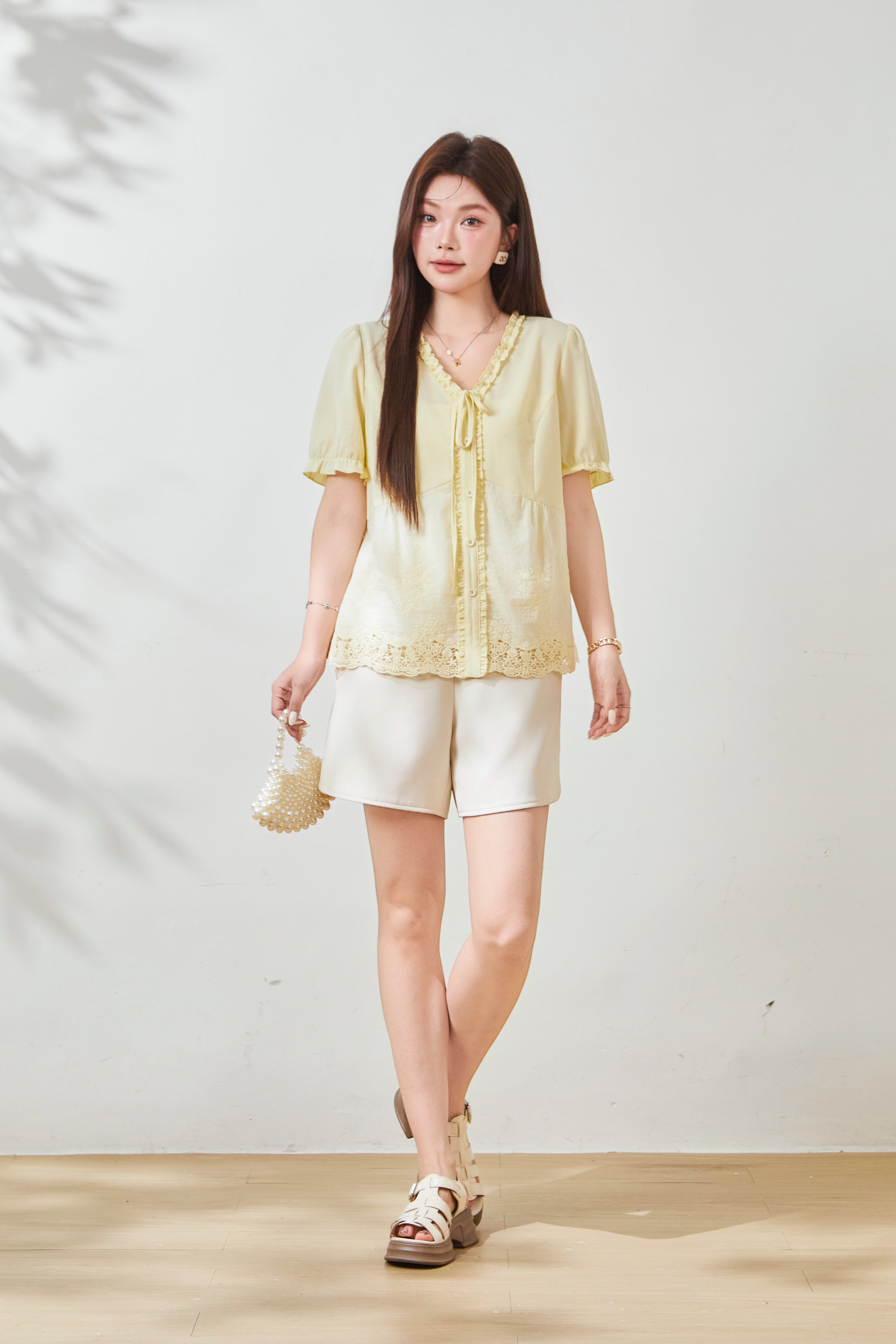 Sweet mushroom edge tied V-neck hollow embroidery shirt FXA9015