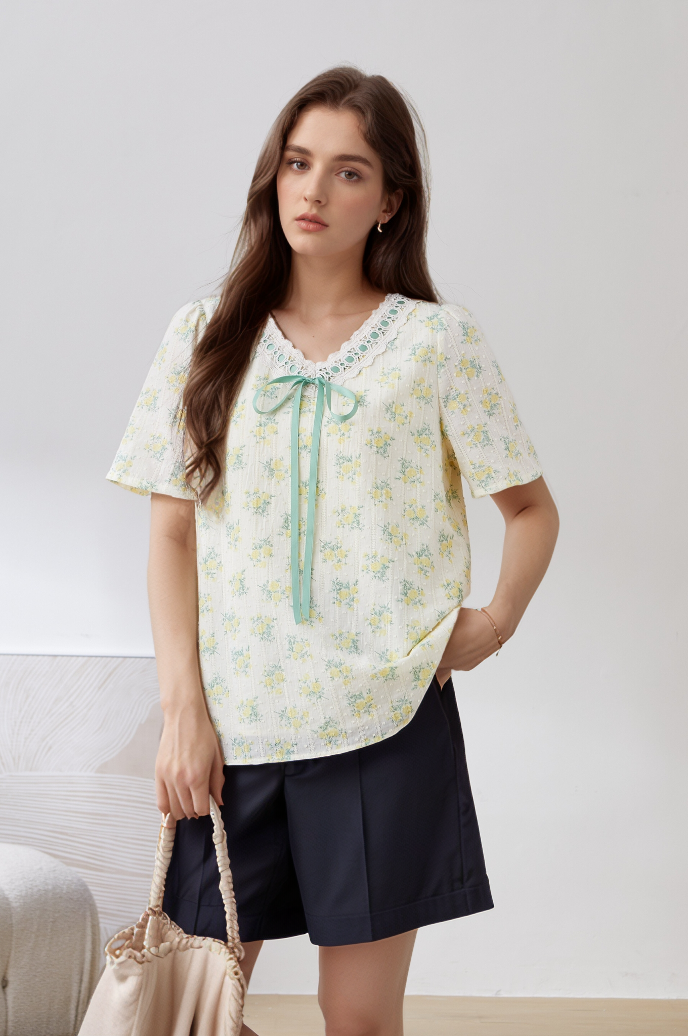 Lace Collar Floral Blouse EXA2981