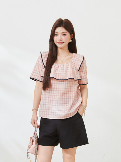 Square-necked floral-patterned shirt with ruffle edges FXA7200