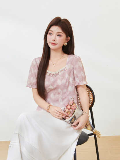 Embroidered cotton printed square neck sweater，FXA7199