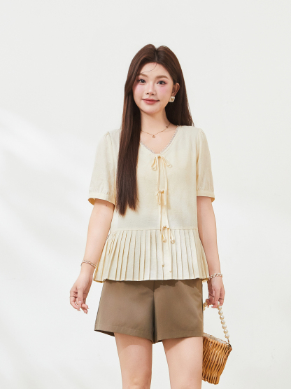 Underhem pleated V-neck lace up top for slimming effect，FXA7336