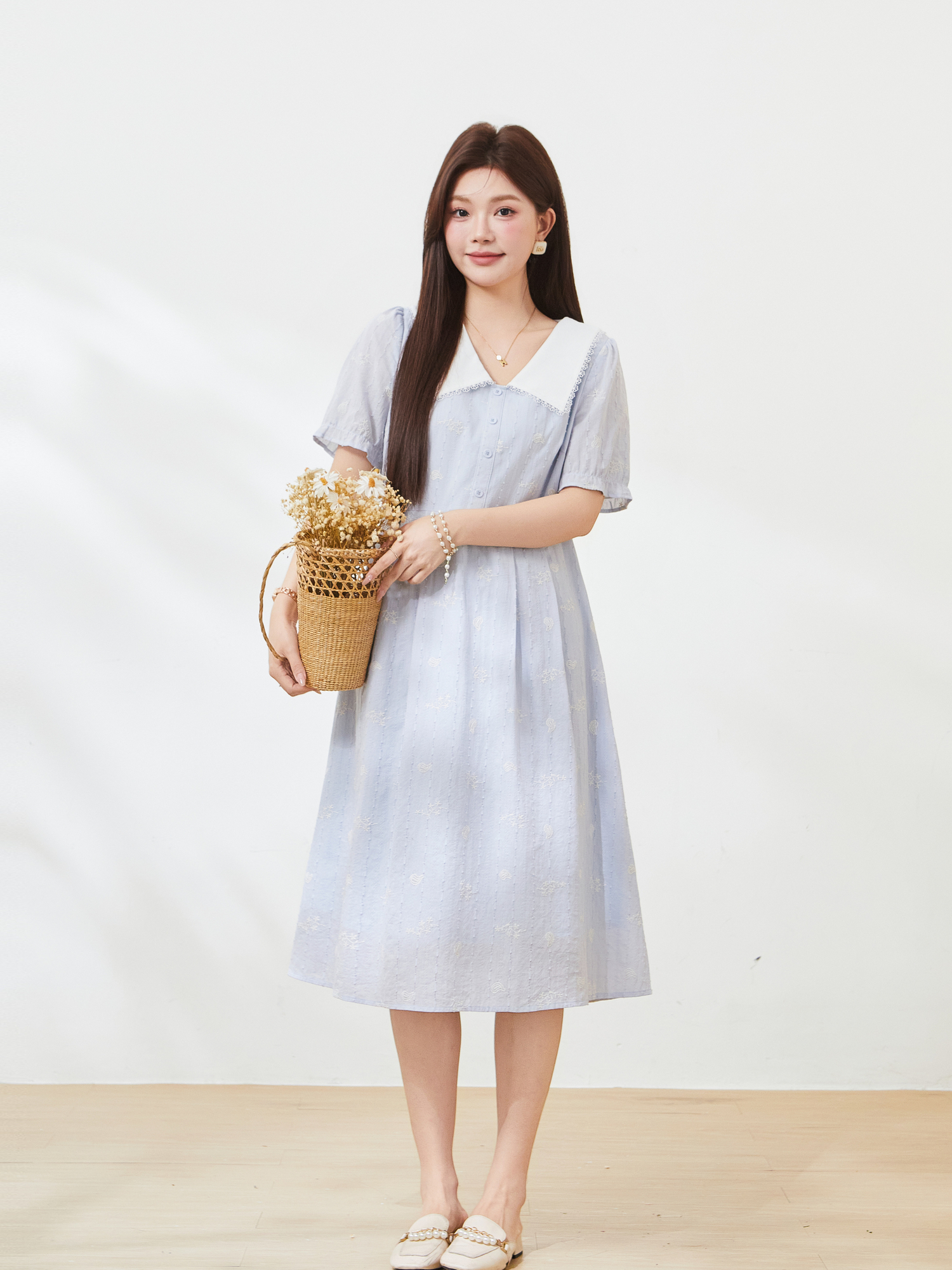 Color blocking doll collar embroidered dress，FXQ7255