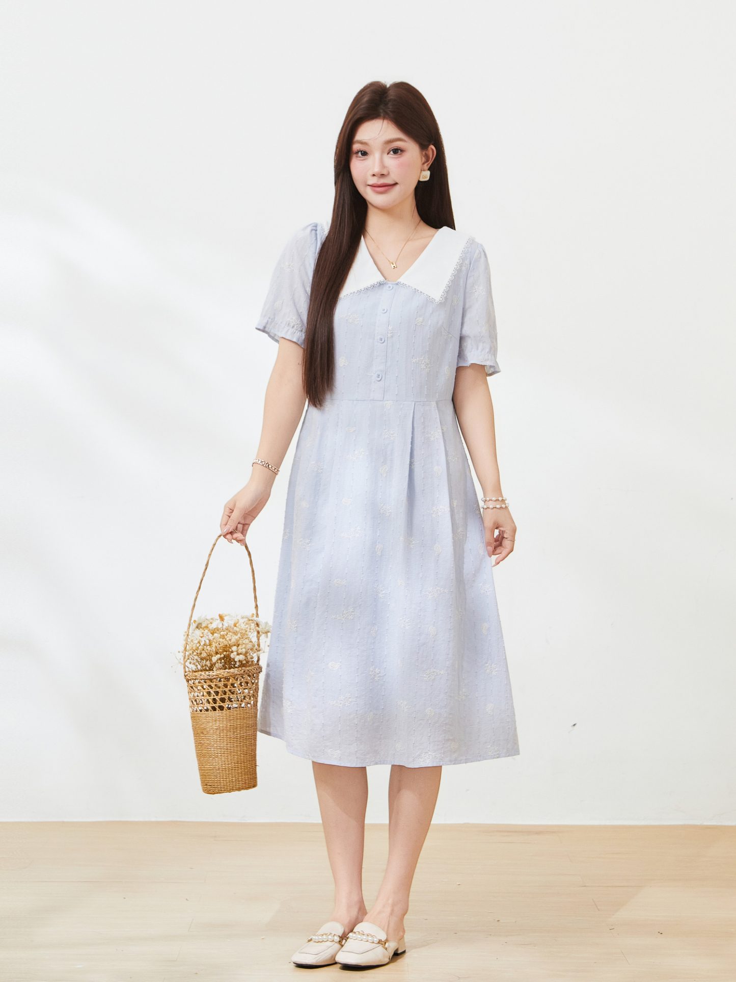 Color blocking doll collar embroidered dress，FXQ7255