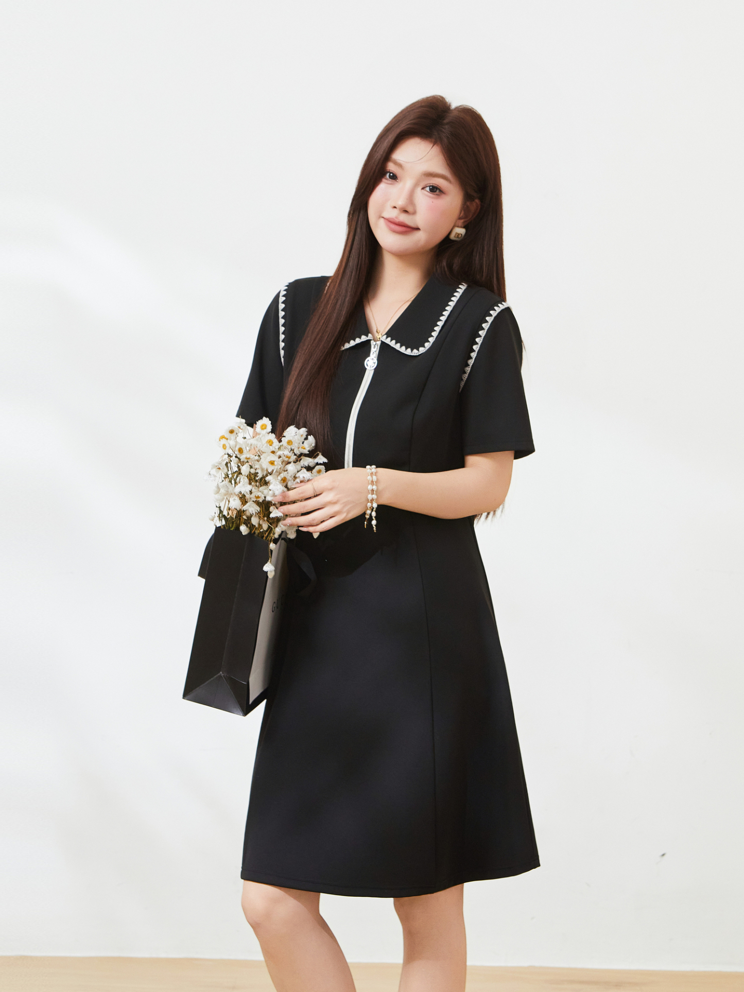 POLO collar and waist A-line shell embroidered dress，FXQ7227