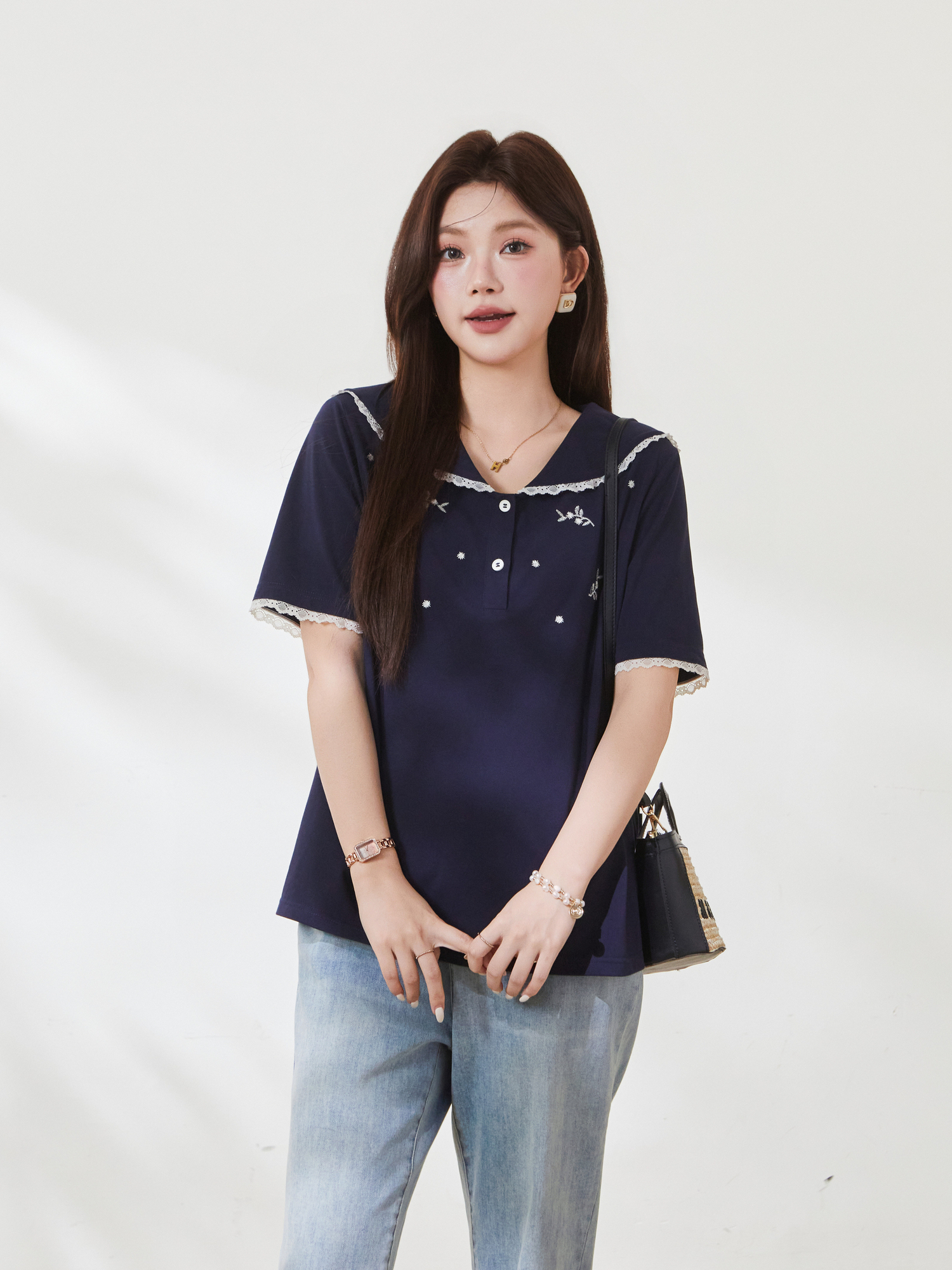 Age-reducing Navy Lace-collar Embroidered Beaded T-shirt FXZ7166