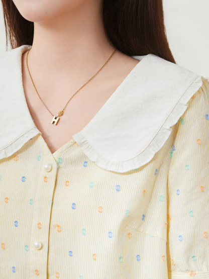 Contrast-colored baby-collar floral shirt FXA7215