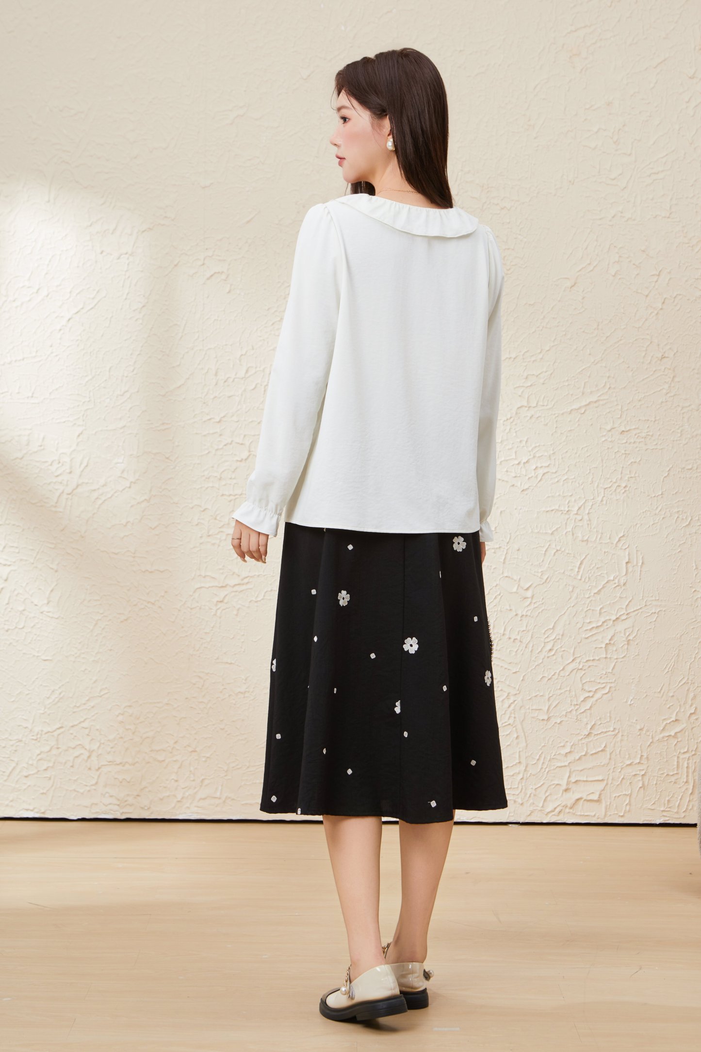 Lotus Leaf Collar Lace-up Blouse EDA5622