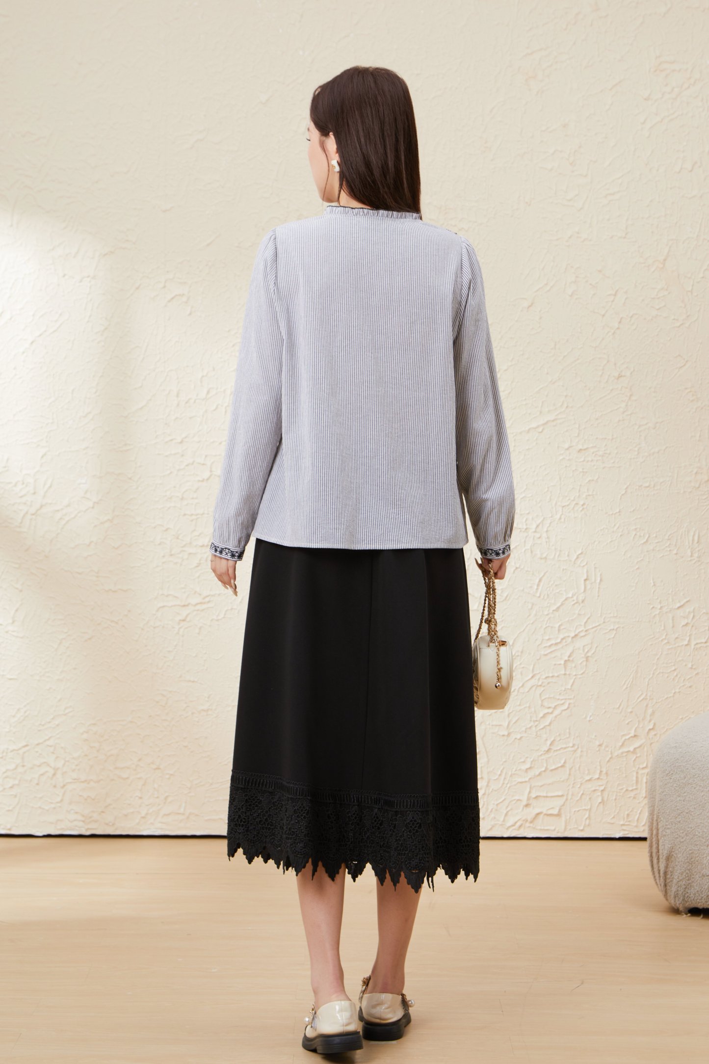 Embroidered Elegant Blouse EDA5712