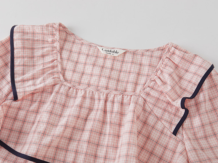 Square-necked floral-patterned shirt with ruffle edges FXA7200