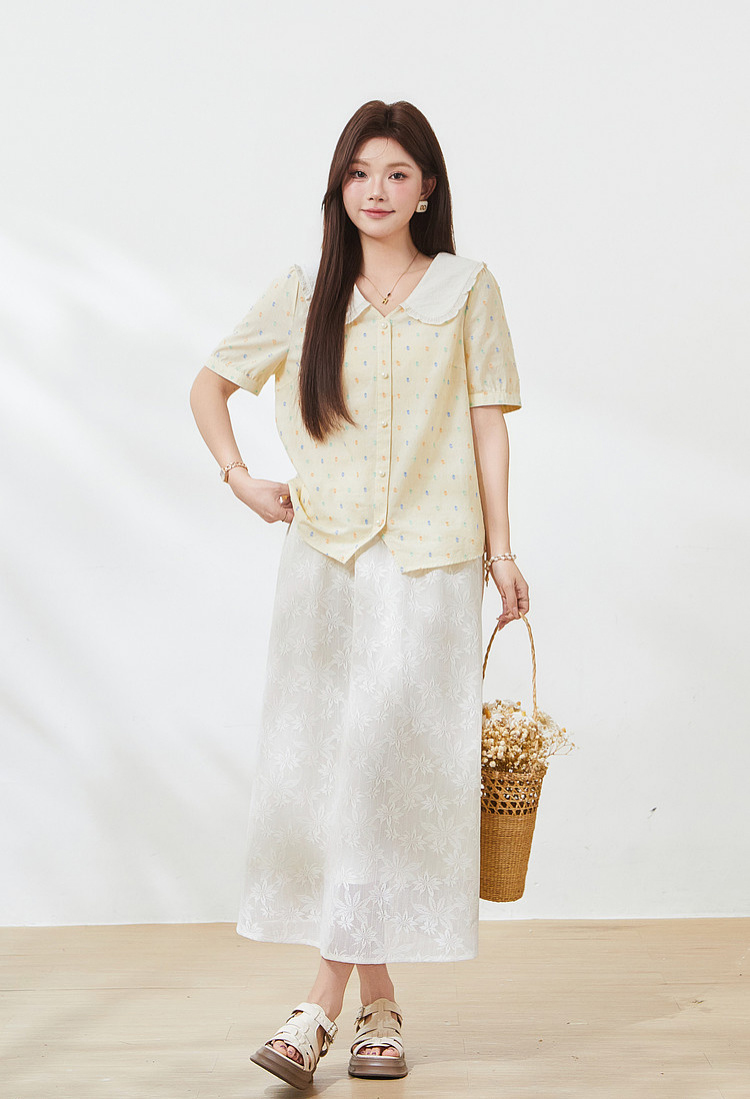 Contrast-colored baby-collar floral shirt FXA7215
