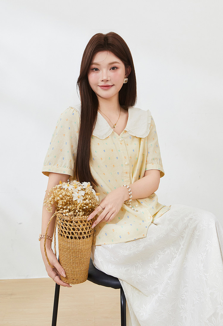 Contrast-colored baby-collar floral shirt FXA7215