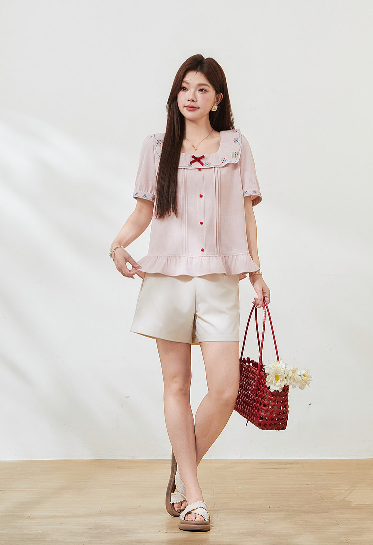 Vintage embroidery lotus leaf square neck shirt FXA7500