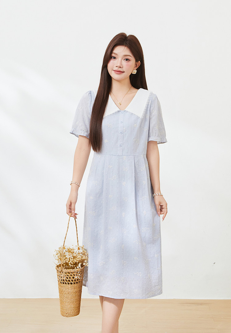 Color blocking doll collar embroidered dress，FXQ7255