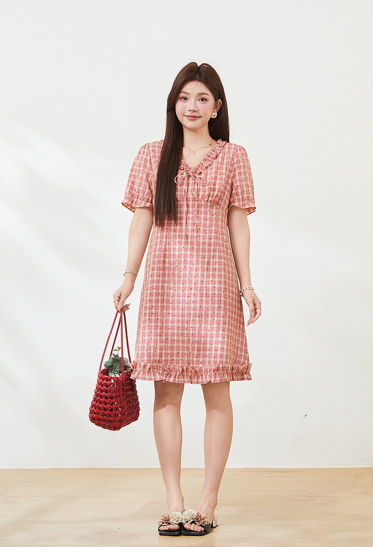 V-neck French floral dress with ear-shaped hem FXQ7292